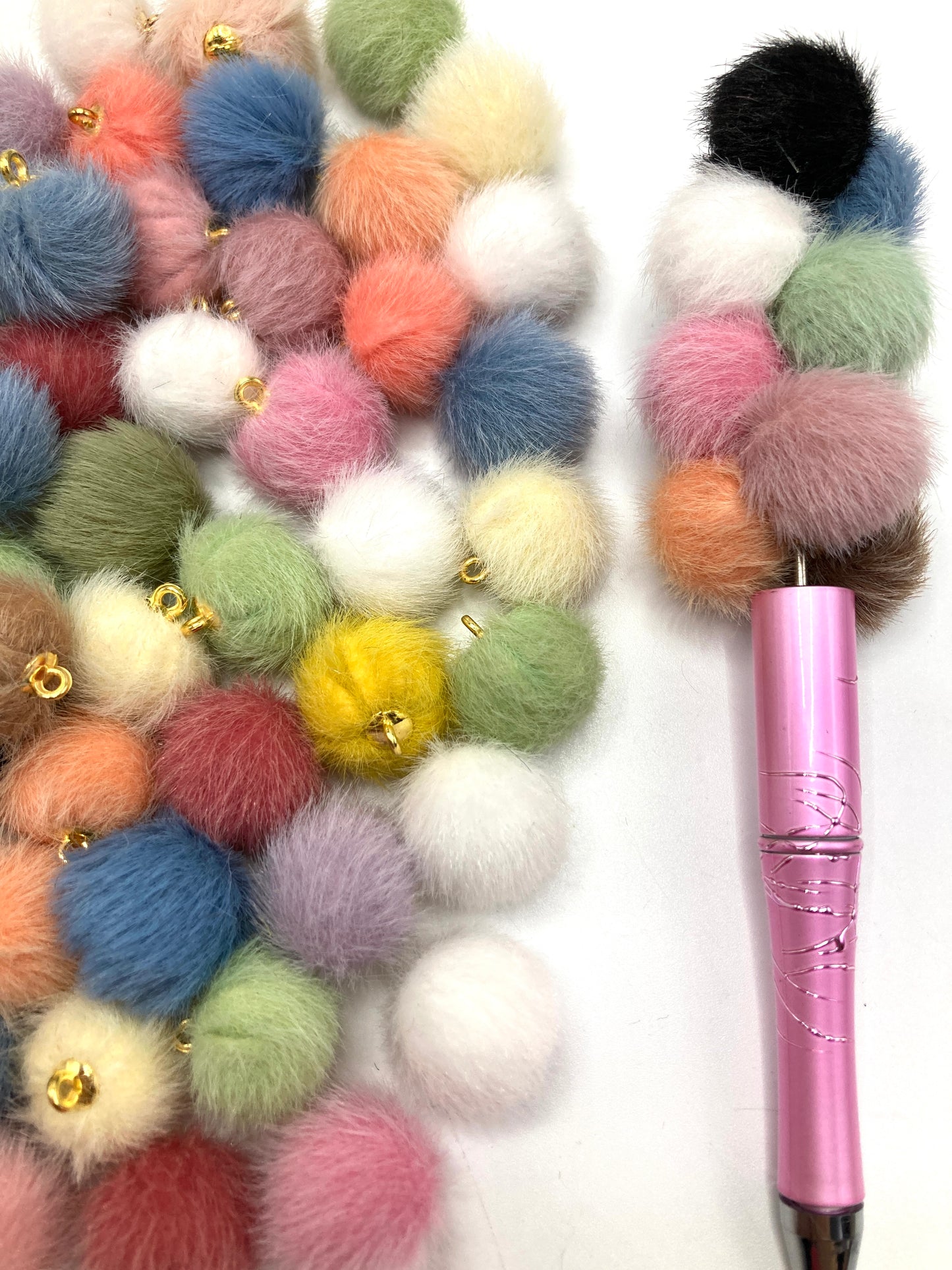 Furry beads Pendant beads Colored, fluffy pendant beads Random Mix