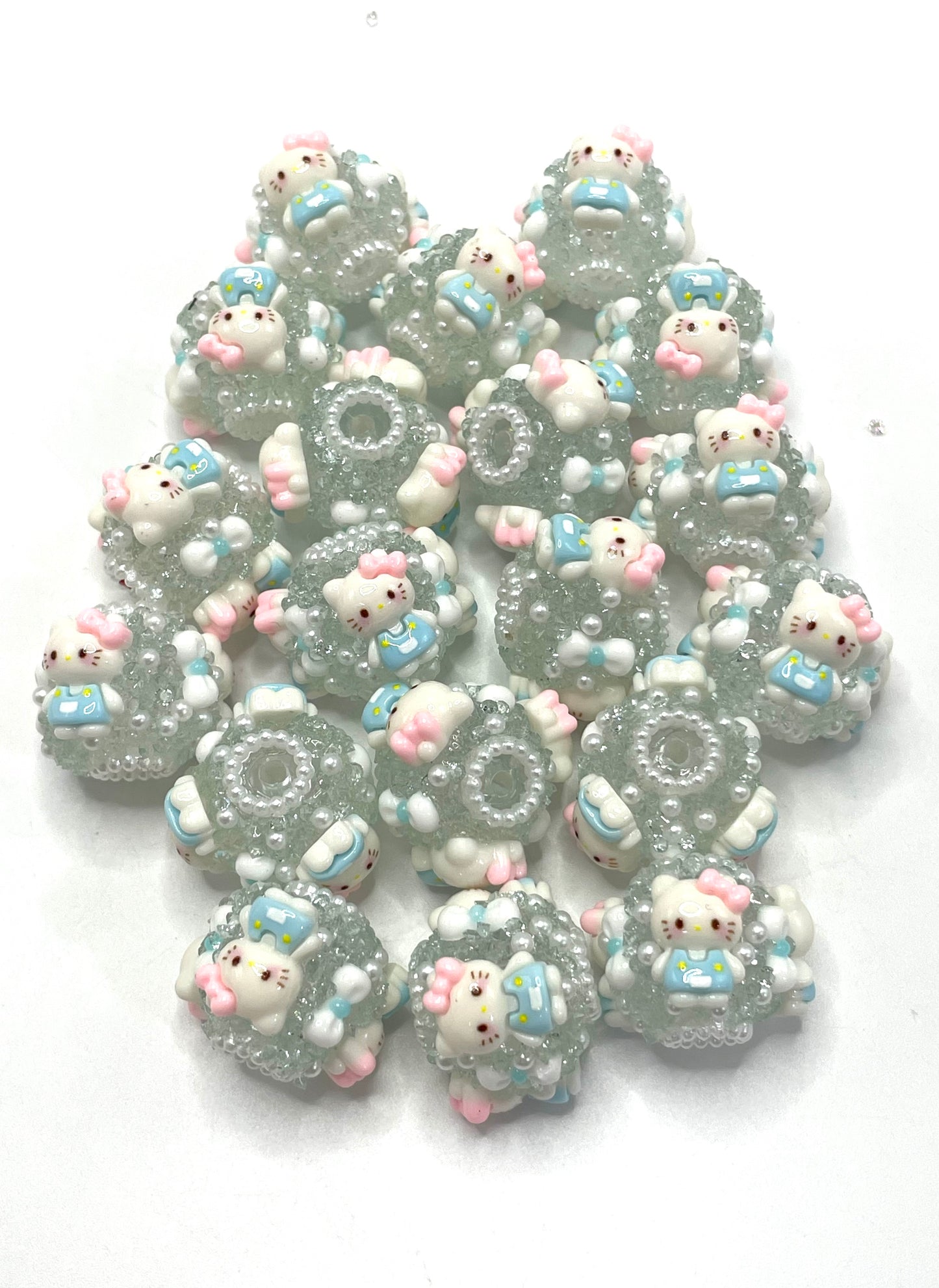 HK Sugar beads Cute bow-shaped sugar beads Cute beads 18mm Random Mix