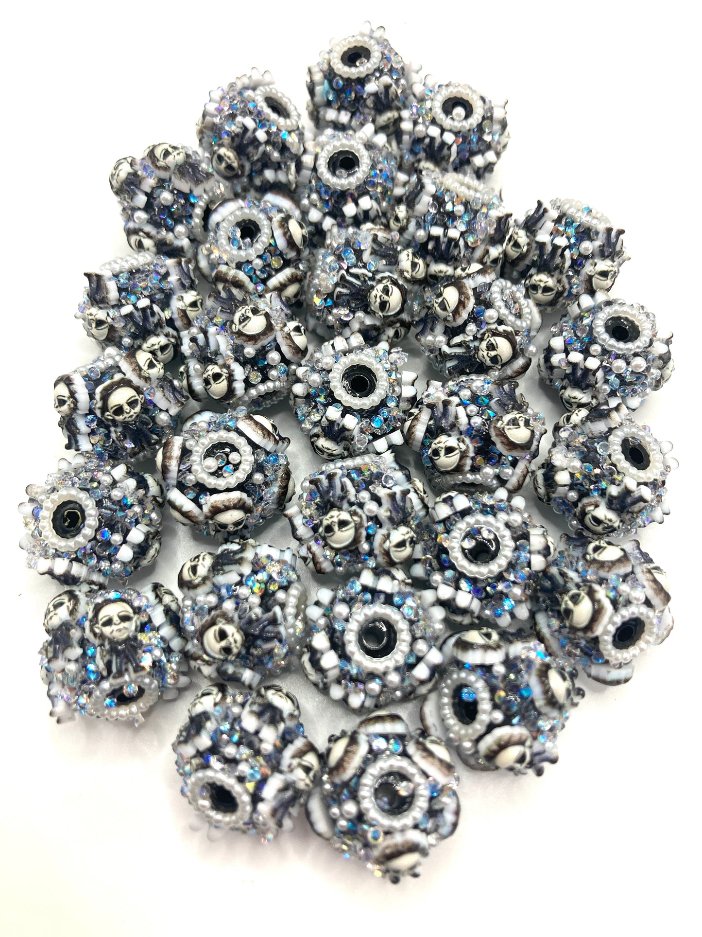 grinch Puppet beads Horror Terrible The protagonist of a horror movie Acrylic water droplet bead string jewelry Halloween Series Random Mix