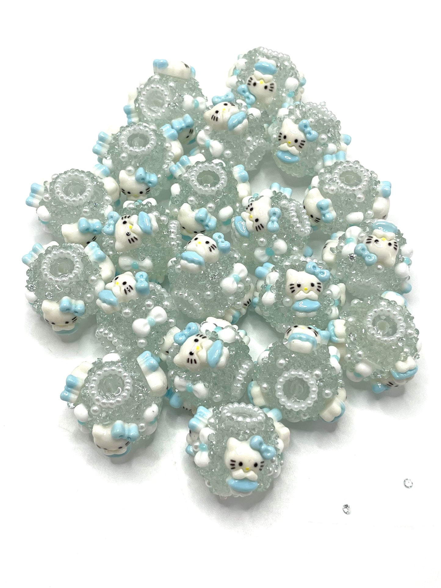 HK Sugar beads Cute bow-shaped sugar beads Cute beads 18mm Random Mix