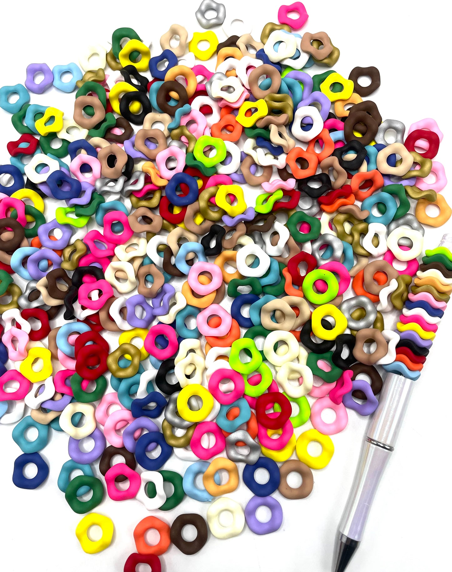 Beaded beadable wavy wave acrylic plastic spacer matte color,random mix 15mm