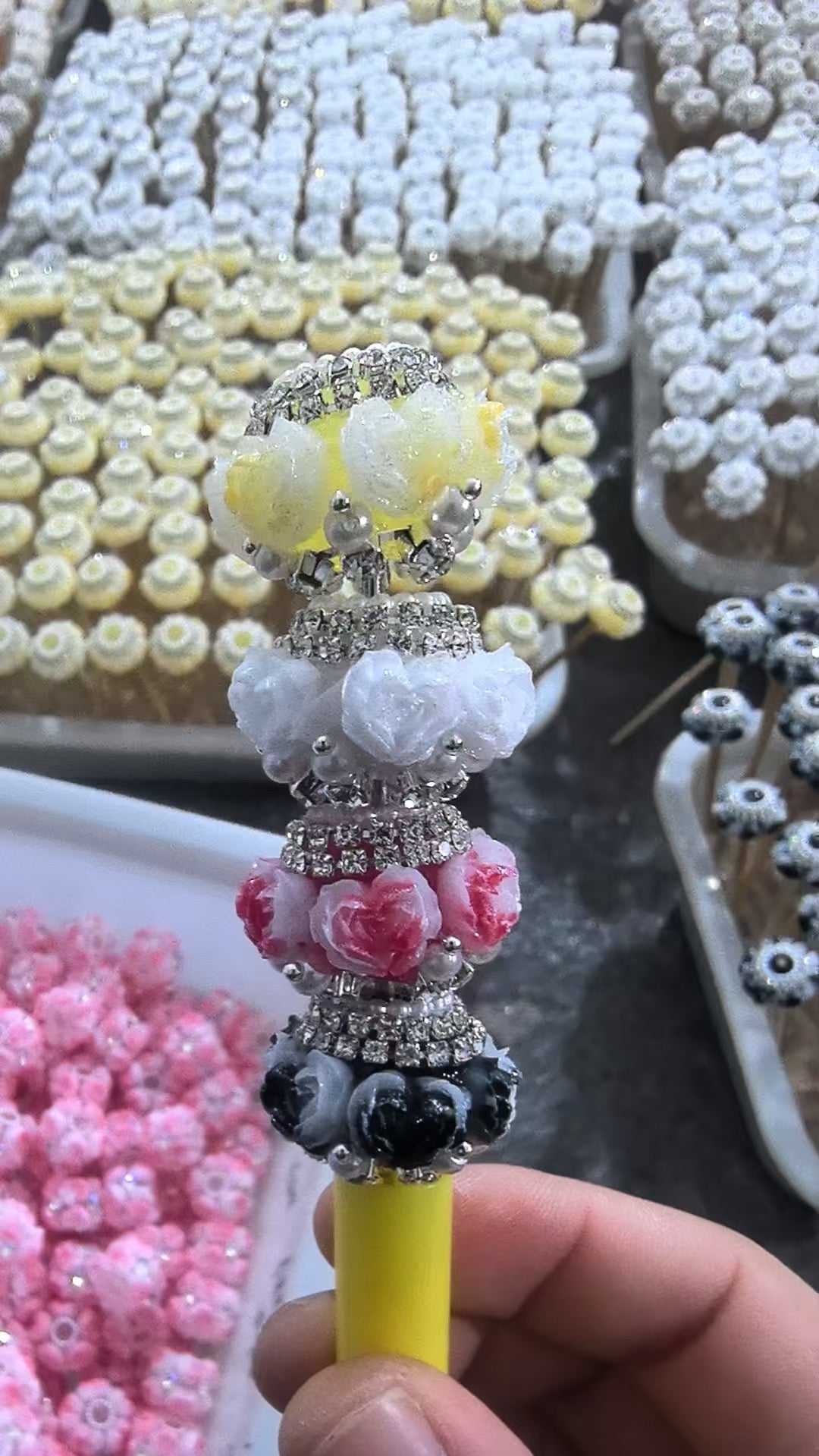 flower beads heart shape flower bead with pearl chain fancy bead