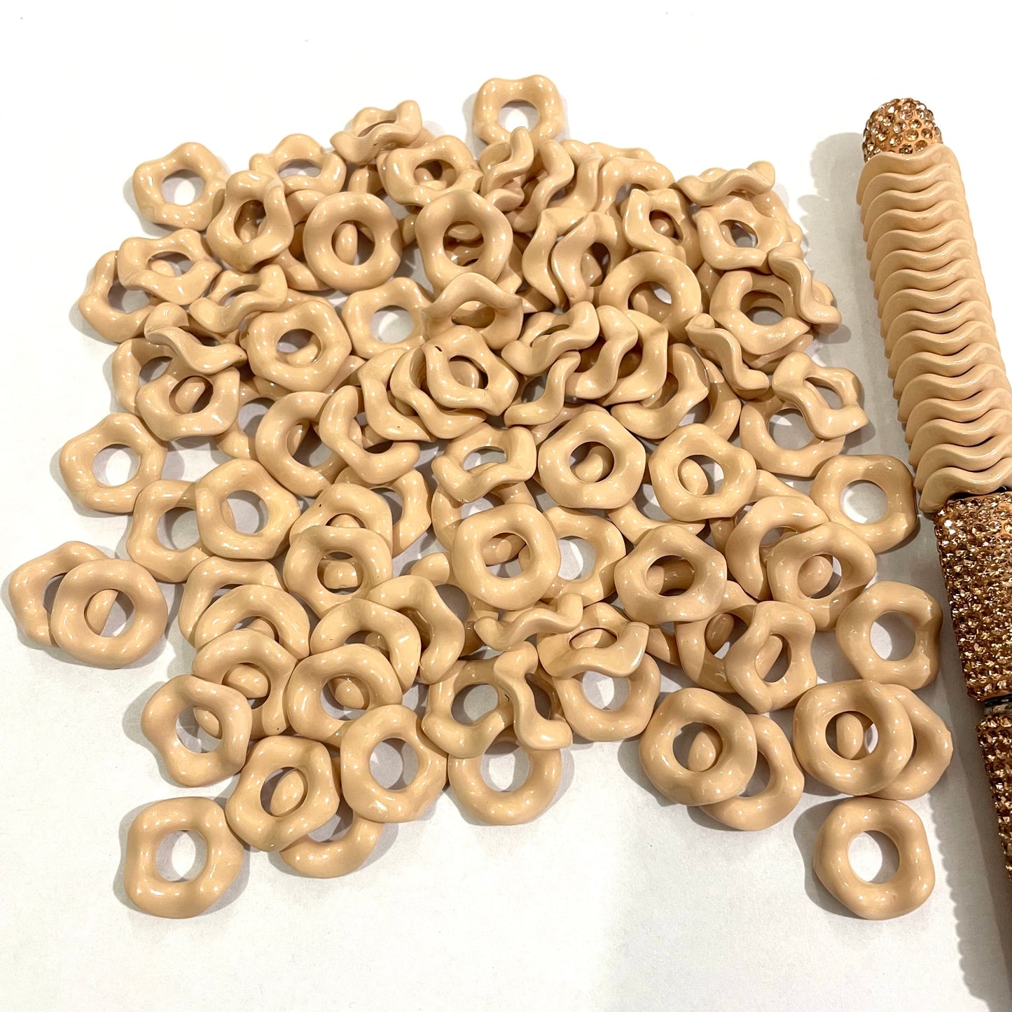 Beaded beadable acrylic glossy shiny wave wavy spacer