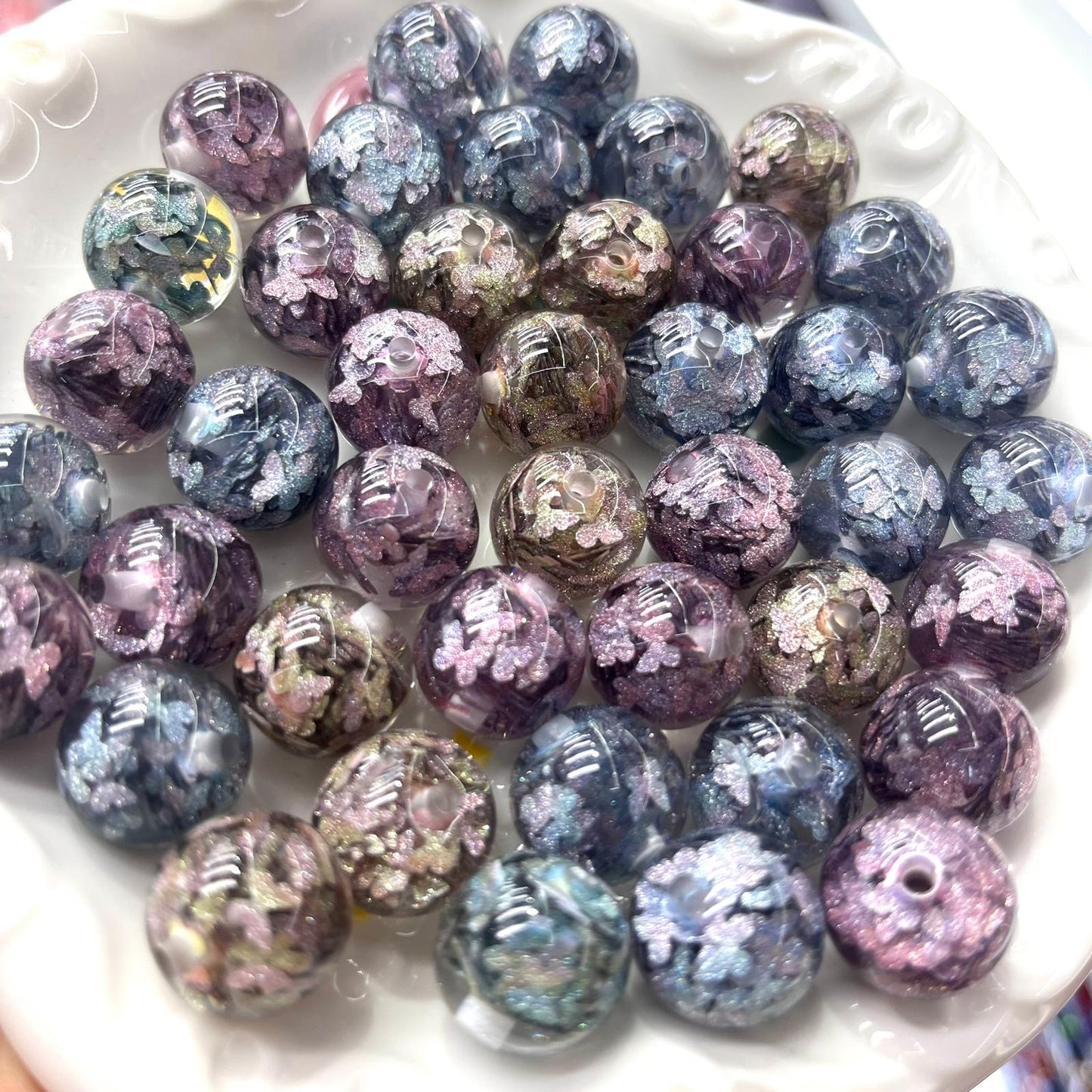 diy acrylic beads has glitter butterflies inside,colored ,random mix 16mm