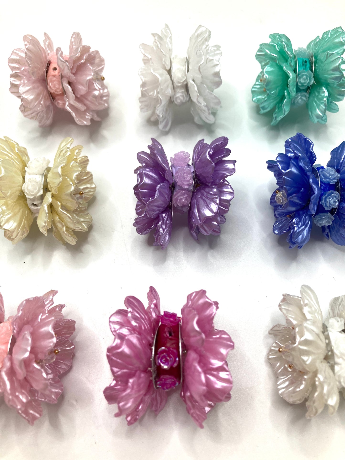 Fancy Beads Weaving acrylic flower petals into a rose shape A rose flower woven with crystals and petals Clay flower Random Mix  47mm