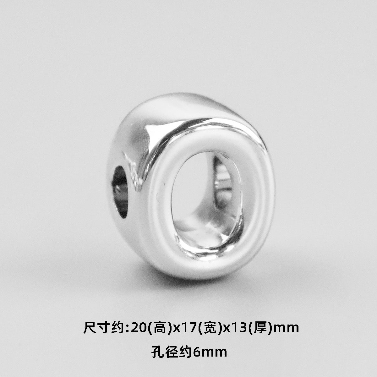 beaed beadable acrylic letter diameter :6mm (approimately H: 20mm  W:16mm T:13mm)