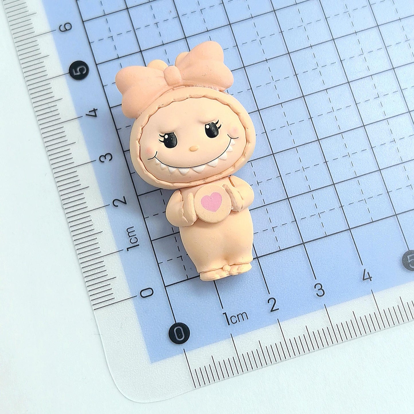 labubu Cute mini doll  Pen Toppers holding a heart at front