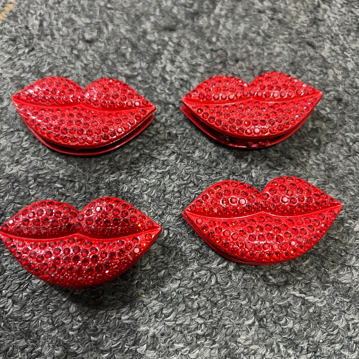 fancy charm  red lips beadable beads