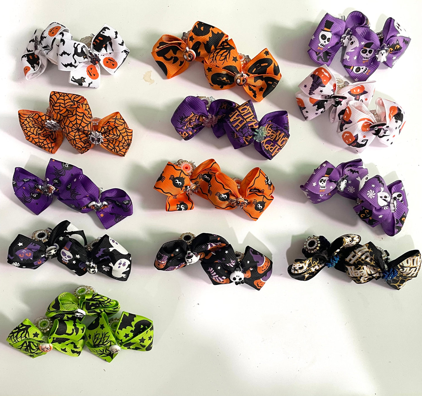 BOW Halloween Beads Pumpkin Webbing bow Skull head Acrylic beads Random Mix