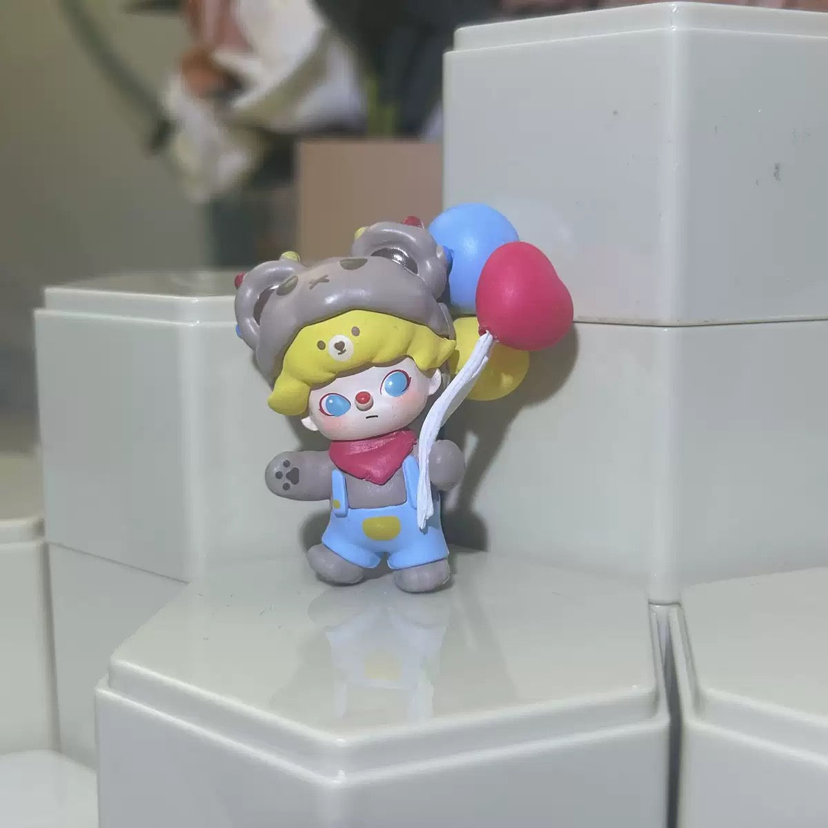 Diy topper pink dimoo with heart balloon and bow doll figure for valentine