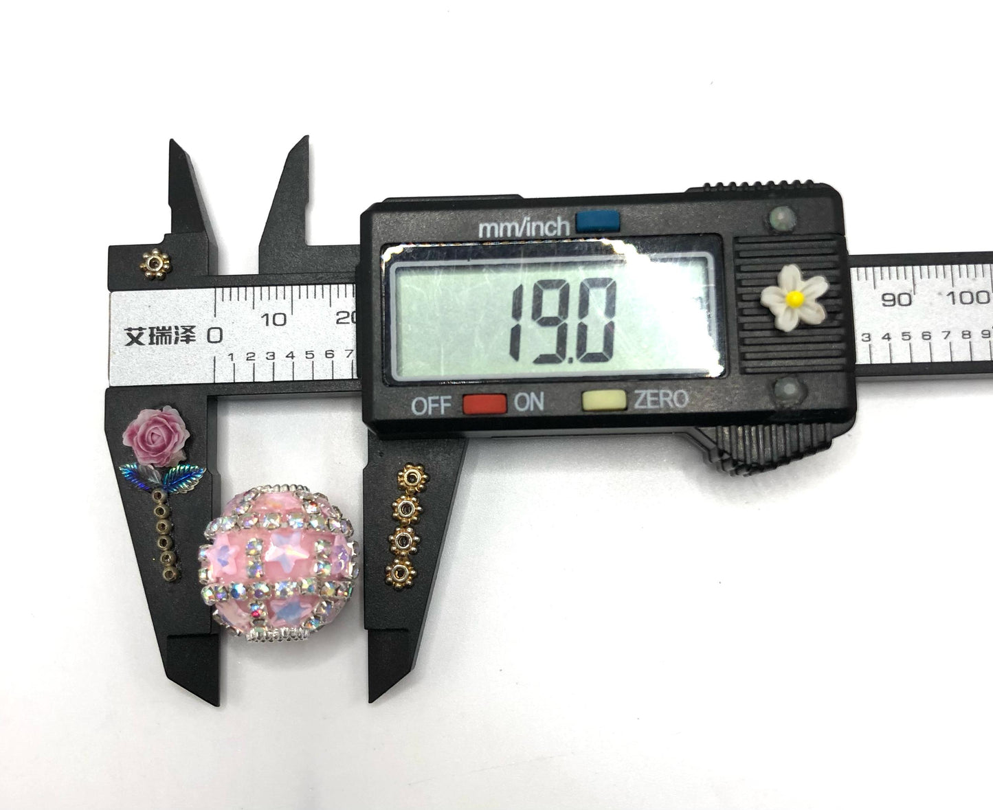 fancy star bead ornament with pearl and rhiestones charin colored random mix