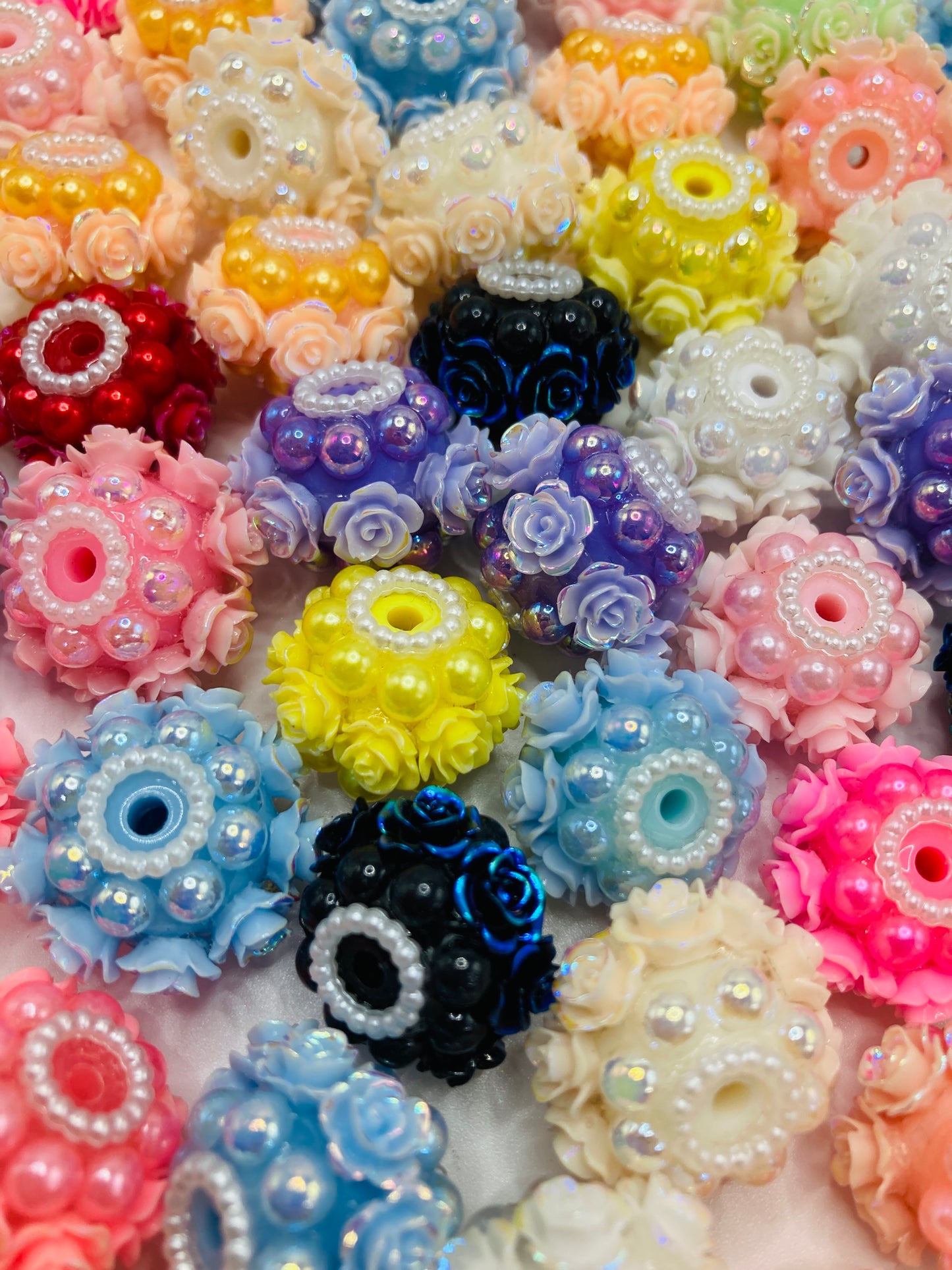 Beaded beads Acrylic Colored pearls Flower Pearl gasket Beads Random Mix