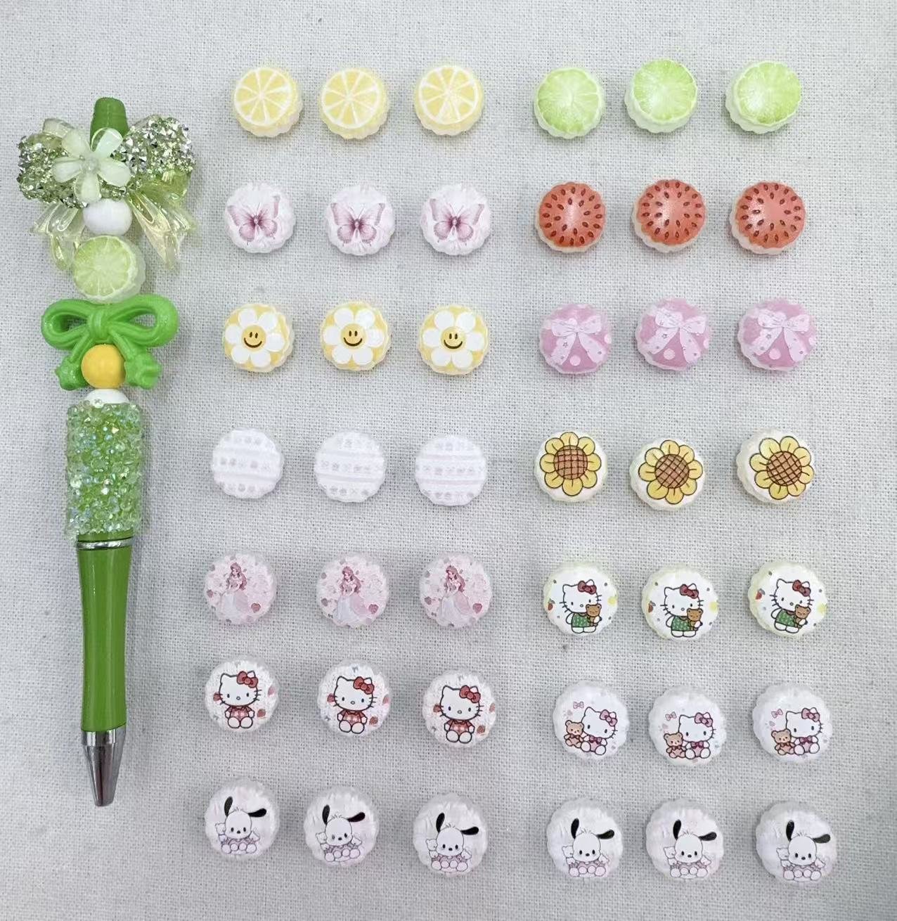 Cute cartoon beads Acrylic beads Round beads HK Sanrio Random Mix