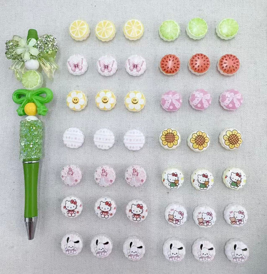 Cute cartoon beads Acrylic beads Round beads HK Sanrio Random Mix