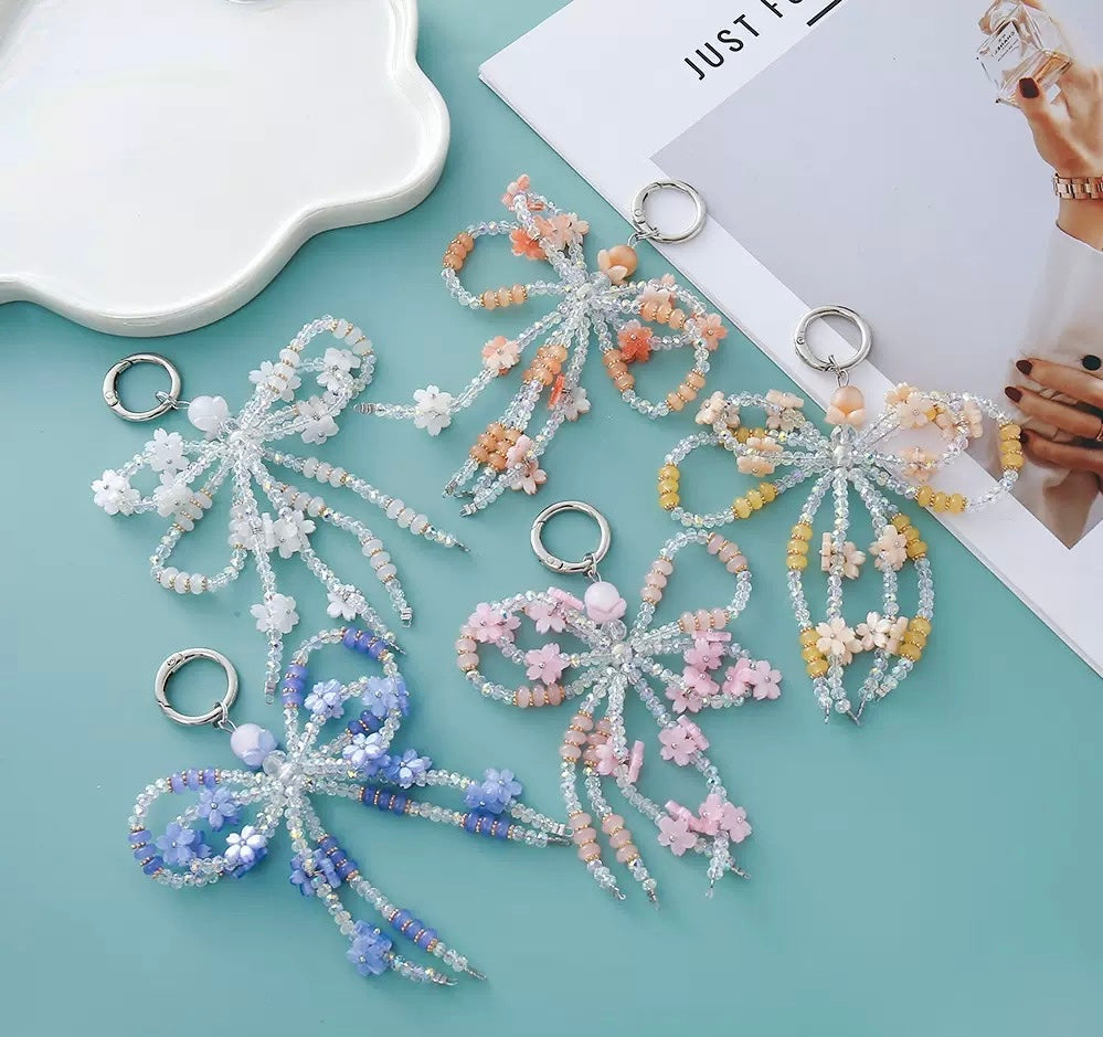 Phone chain bow with flower keychain