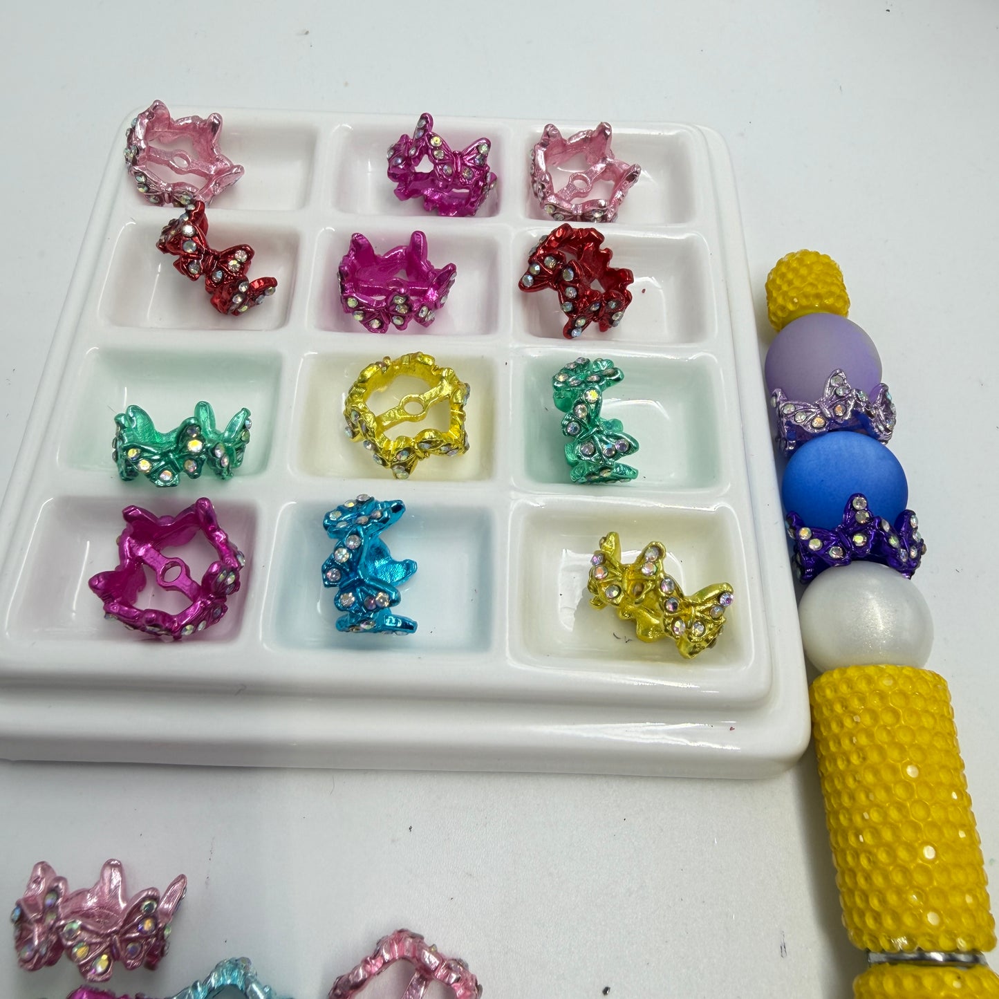 Butterfly bead cap colorful bead cap with rhinestone random mixed