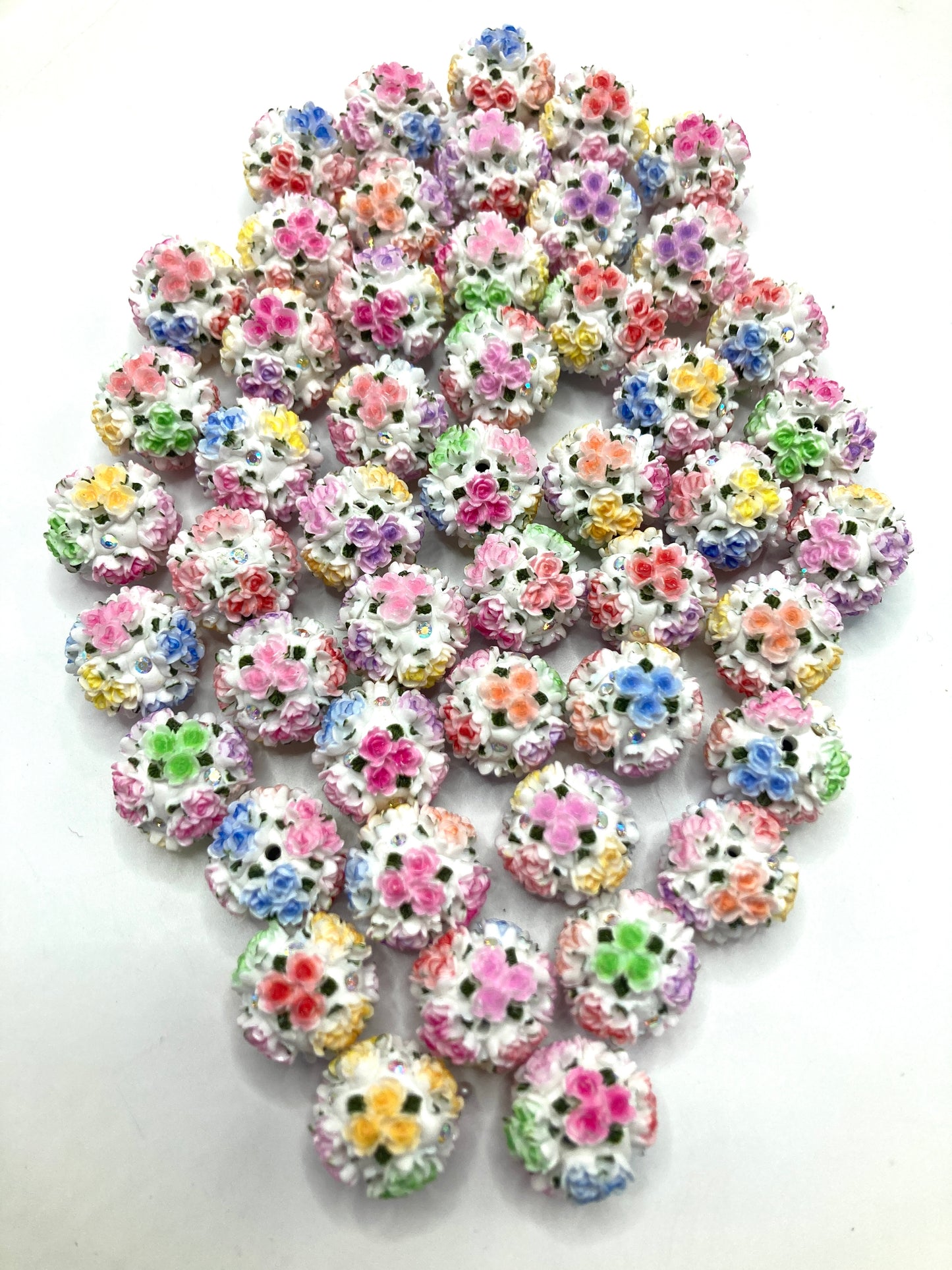 Clay flower beads Colored flowers Colored petals Flower-shaped pottery beads and pearls