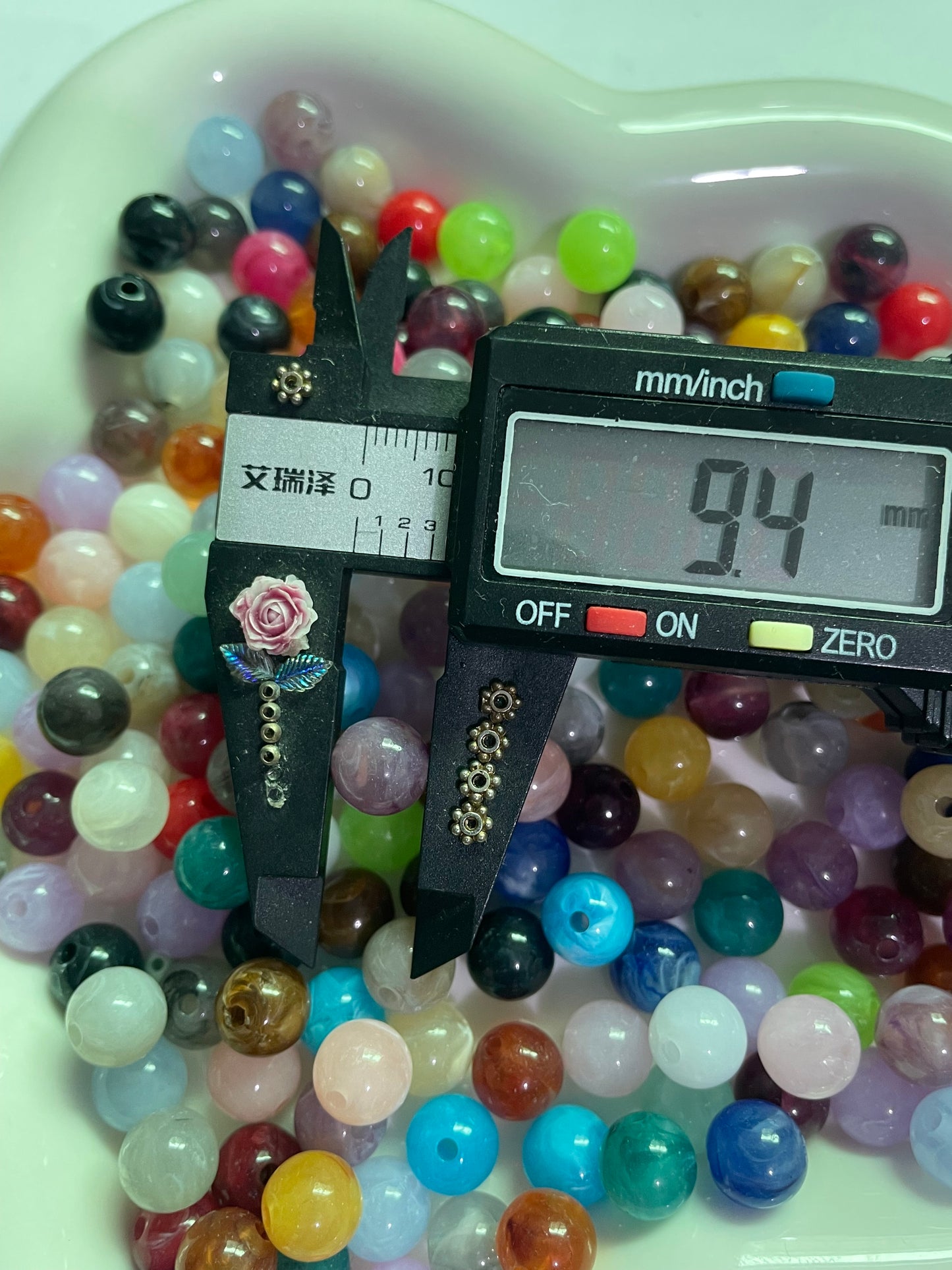 Acrylic beads Various styles and types of beads 7mm-10mm
