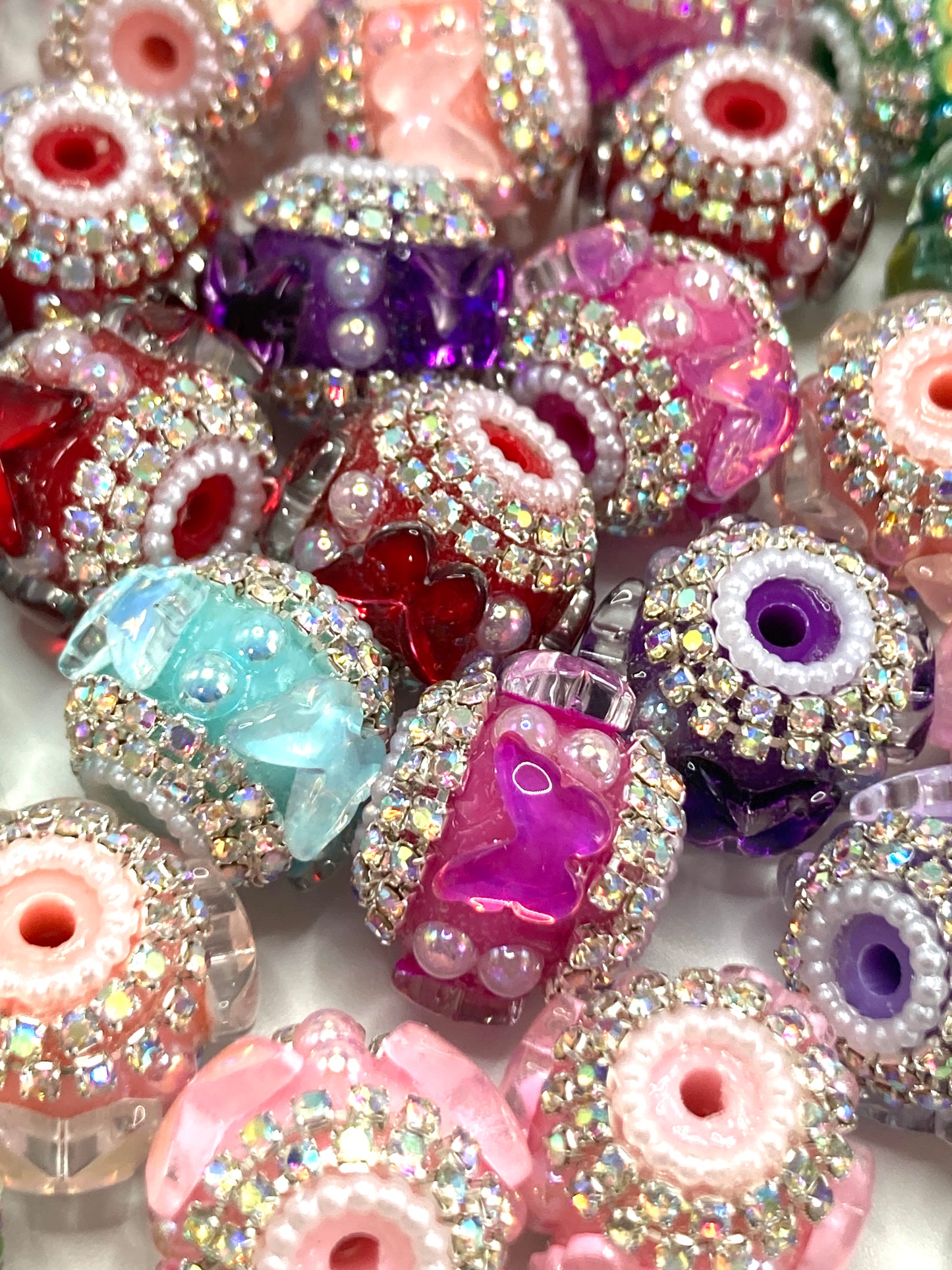 Fancy Beads Butterfly Chain Pearl gasket Bubble Shimmering butterfly chain with acrylic beads Random Mix