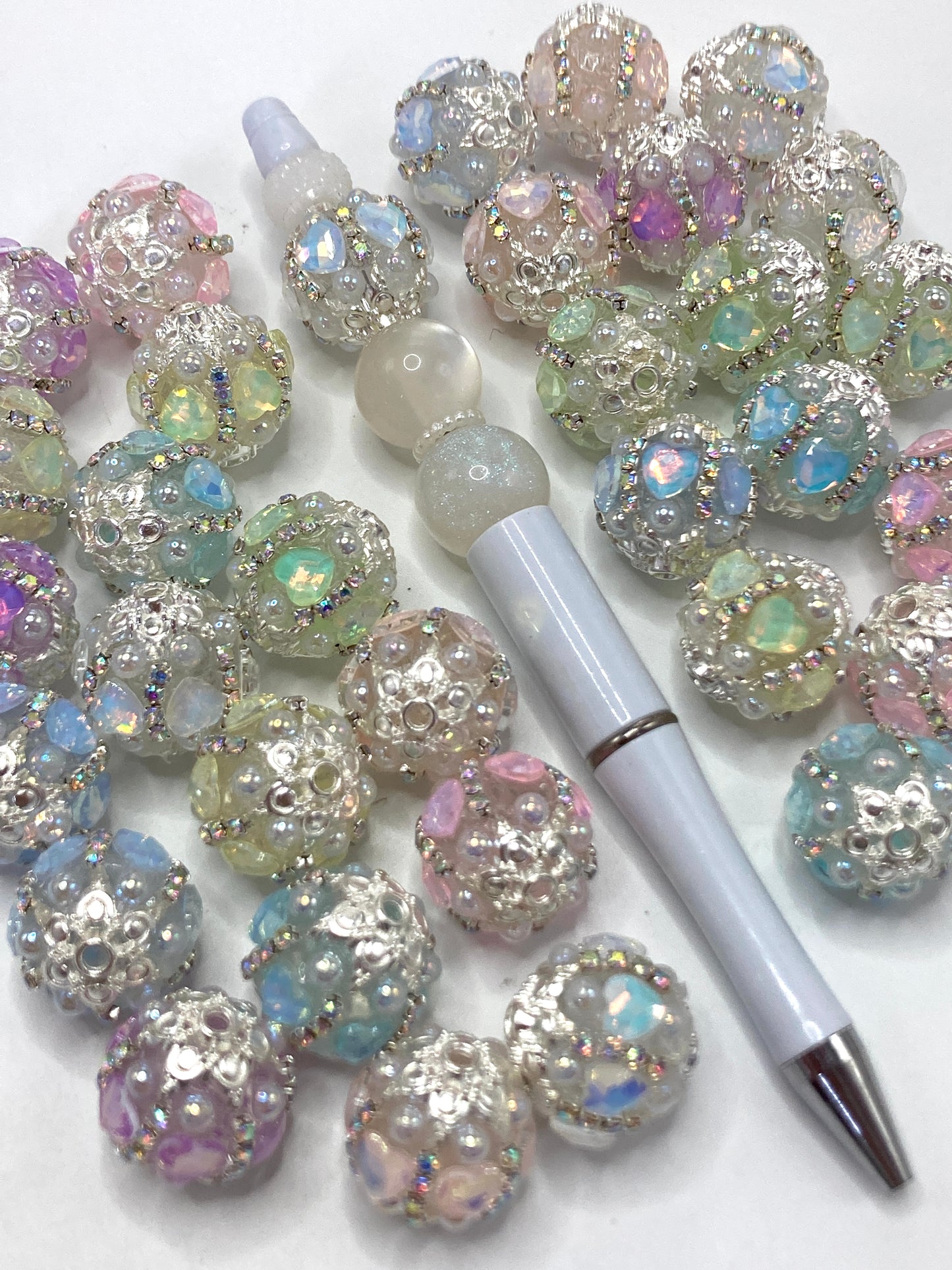Fancy Beads Silver chain Silver gasket Mocha-colored heart Bubble Pearl Acrylic beads Random Mix
