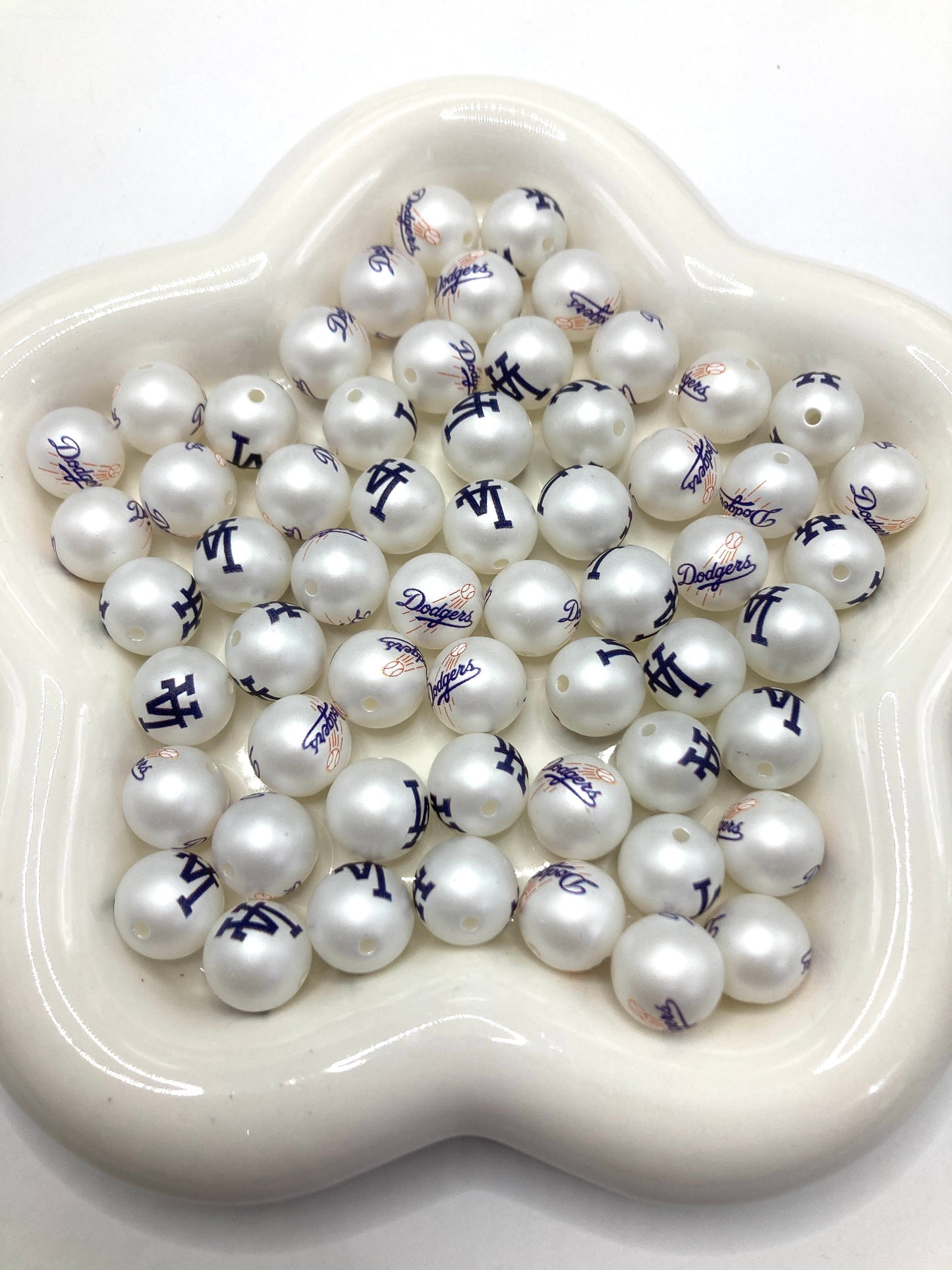 Acrylic beads LA logo DIY Beading Team emblem 16mm