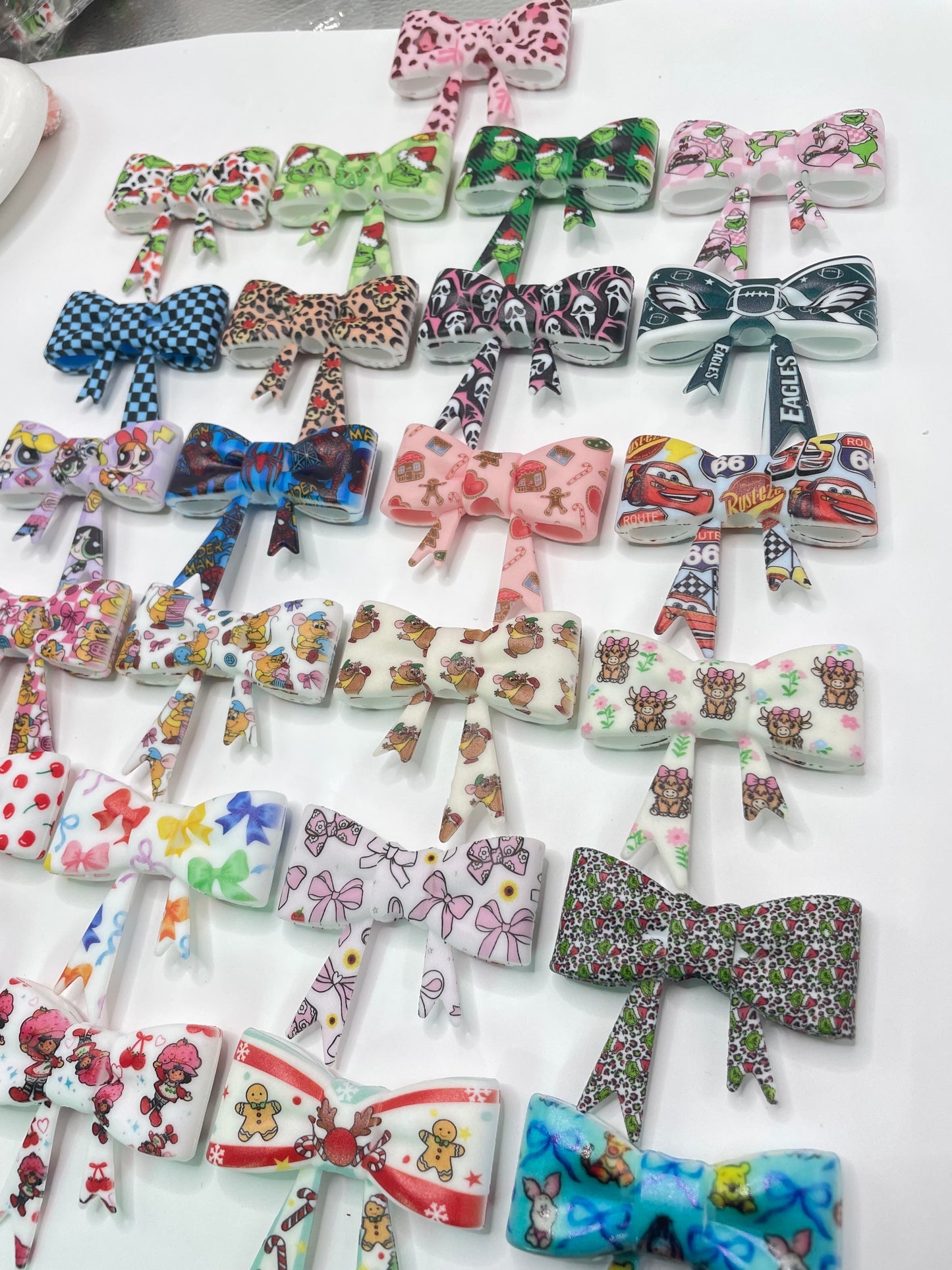 beaded beadable silicone big bow beads big bow focal colored Pattern watermark bow Silicone bow 58mm Random Mix