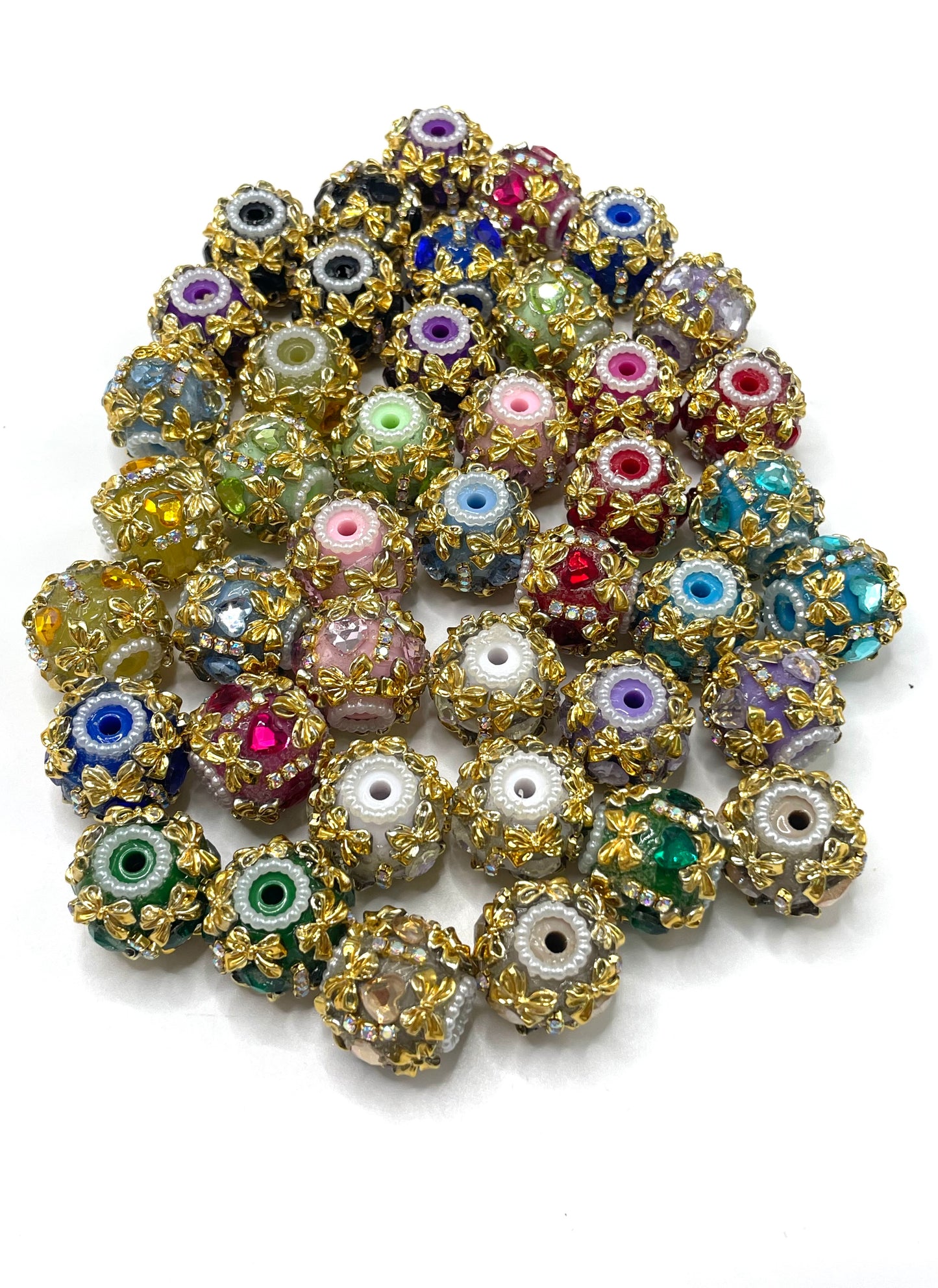 Beaded beadable Fancy Beads Golden bow beads ornaments with heart shaped stone Golden Rhinestone Chain Colorful Glass Heart Clay beads 18mm Random Mix