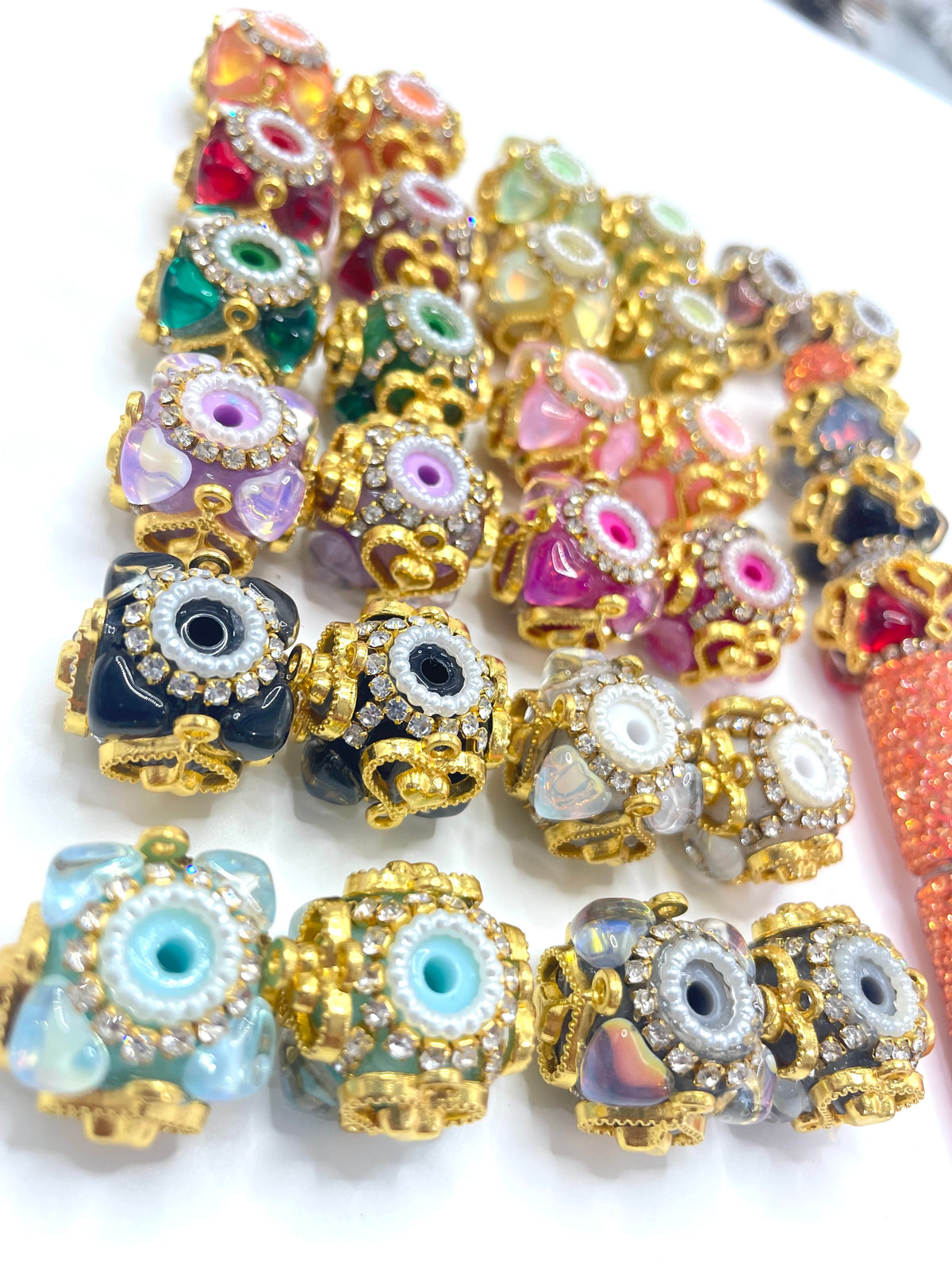 beaded beadable fancy beads ornaments with golden color heart and pearl and rhinestone chain ,random mix