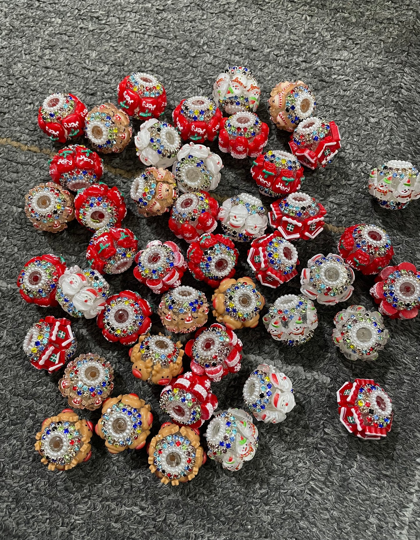 diy beaded beadable Christmas beads ornaments with elements snow man snow hour glove ,gift bag ,deer .