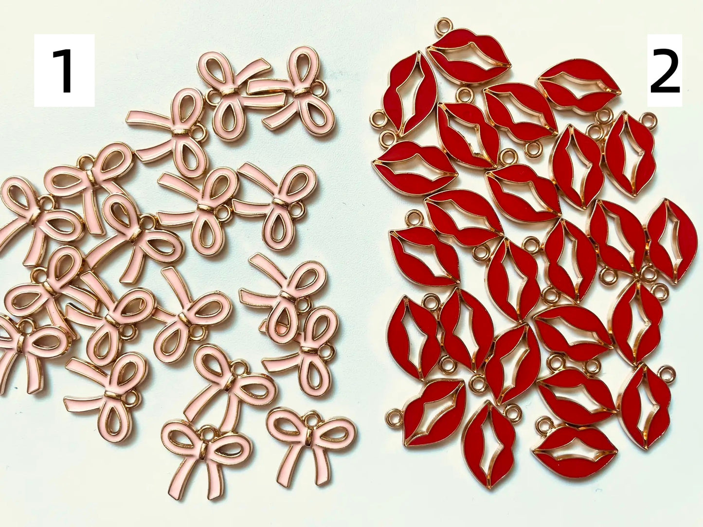 Quantity Lip prints Lips Metallic pink bow Metal pendant Random Mix