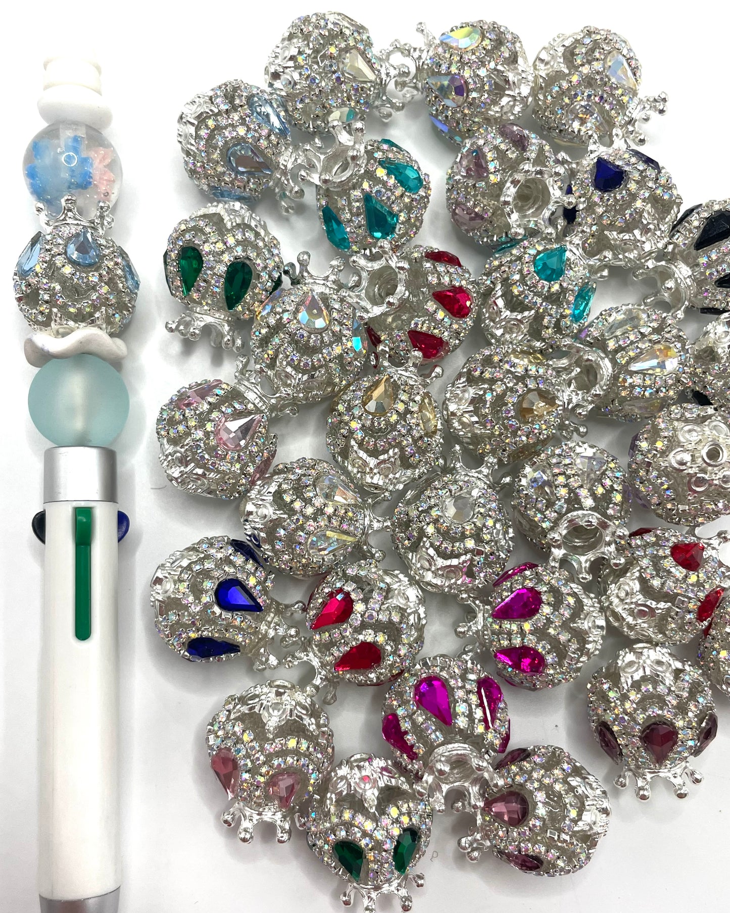 Fancy Beads Rhinestone Crown The chain is wrapped around. Precious beads Random Mix