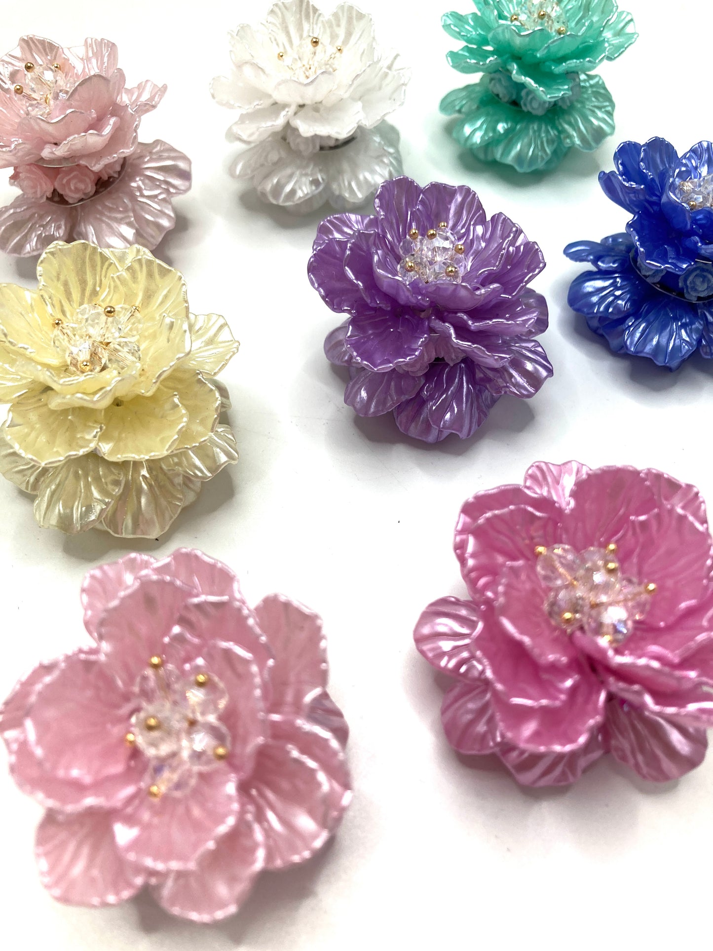 Fancy Beads Weaving acrylic flower petals into a rose shape A rose flower woven with crystals and petals Clay flower Random Mix  47mm