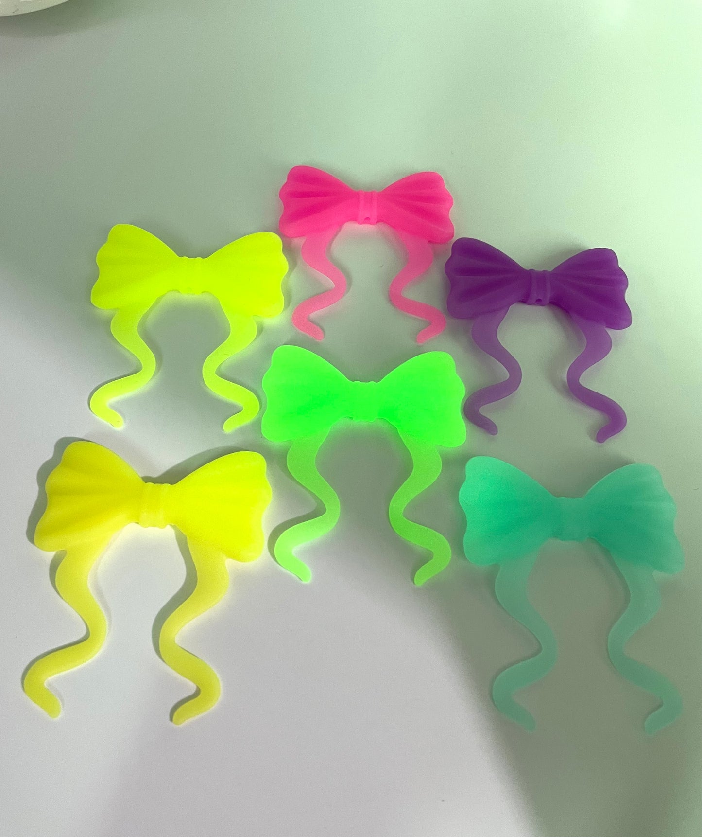 Soft silicone beads Silicone ribbon bow tie Neon color scheme Silicone gel 60mm Luminous light Fluorescence