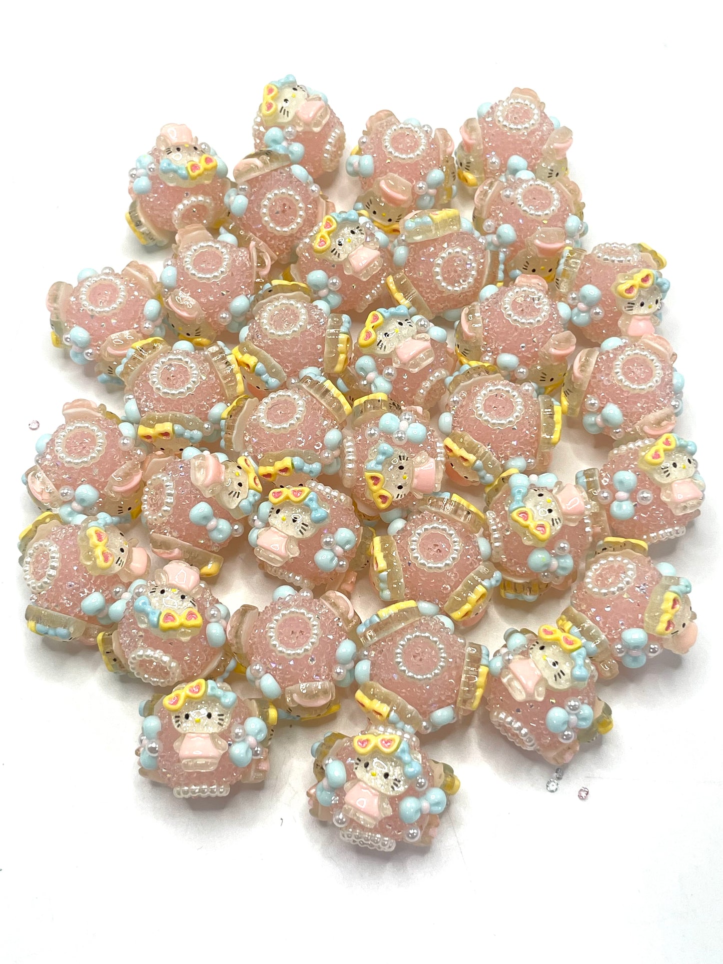 HK Sugar beads Cute bow-shaped sugar beads Cute beads 18mm Random Mix