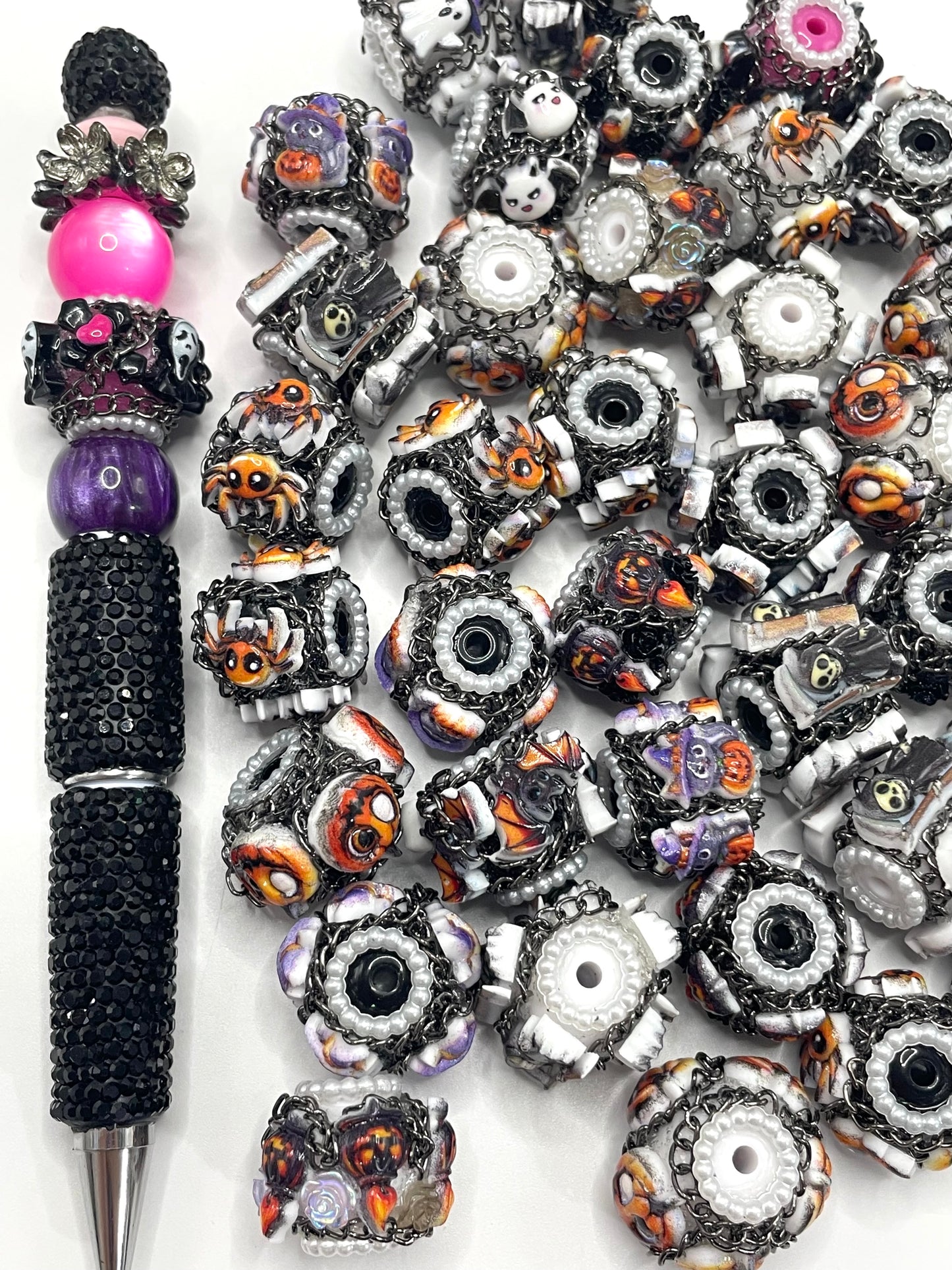 Halloween Series Terror-themed beads Black chain Pearl gasket spacer Acrylic beads 18mm Random Mix