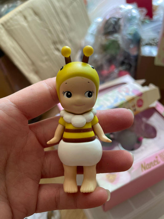 Pen topper character figure bee sonny angel diy pens diy charms diy beads