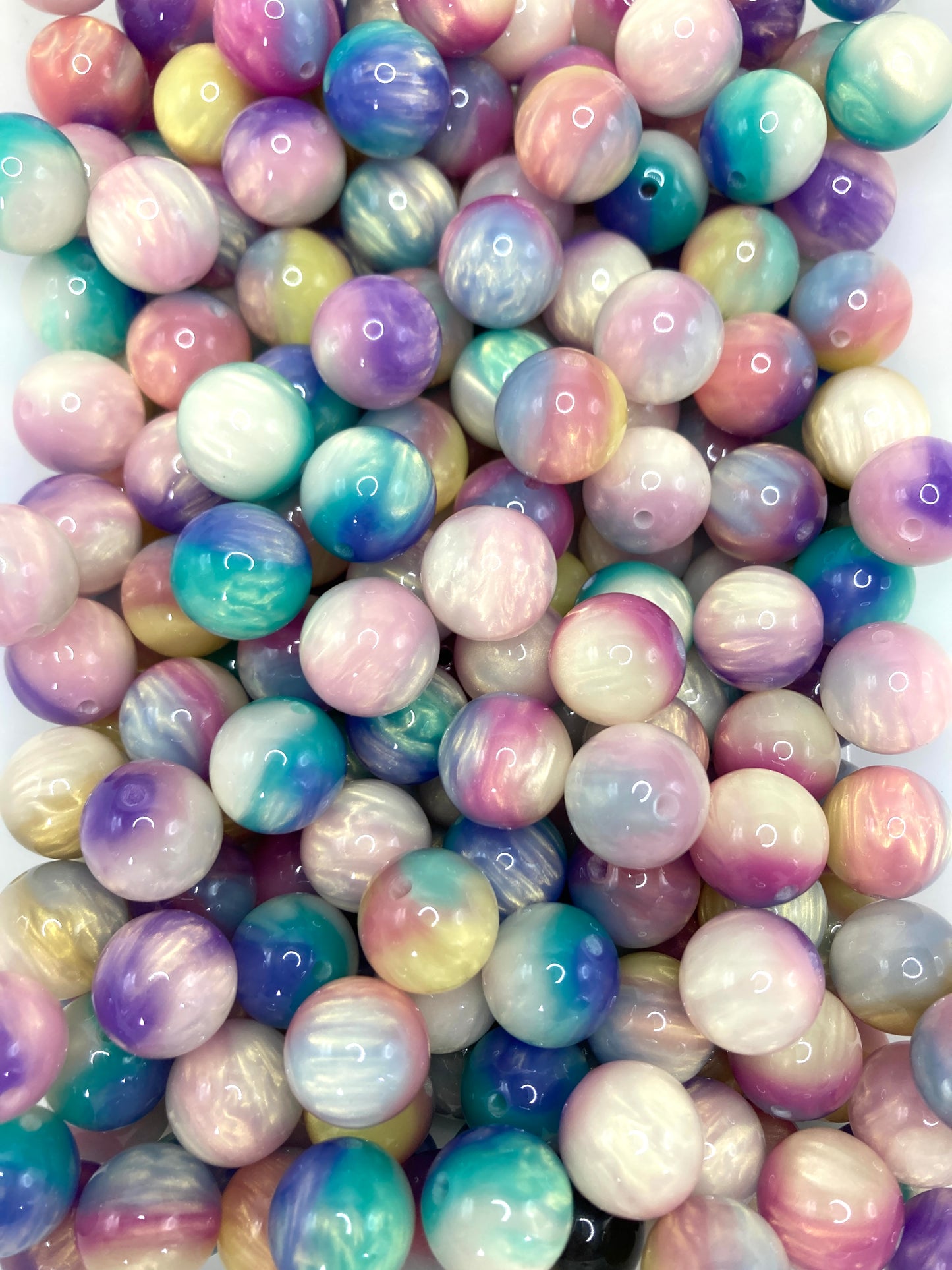 Acrylic beads Lava flow ombre glitter Shimmering luster 16mm Random Mix