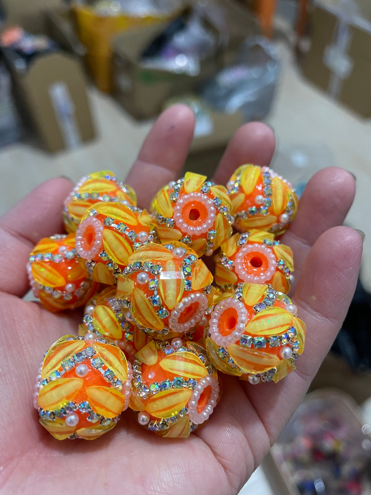 Beaded beadable fancy beads lantern beads with rhinestone chain and pearl fancy bead,colored ，Fancy Beads Pumpkin beads Neon Color Series Pumpkin beads Double-layered chain beads 18mm Random Mix