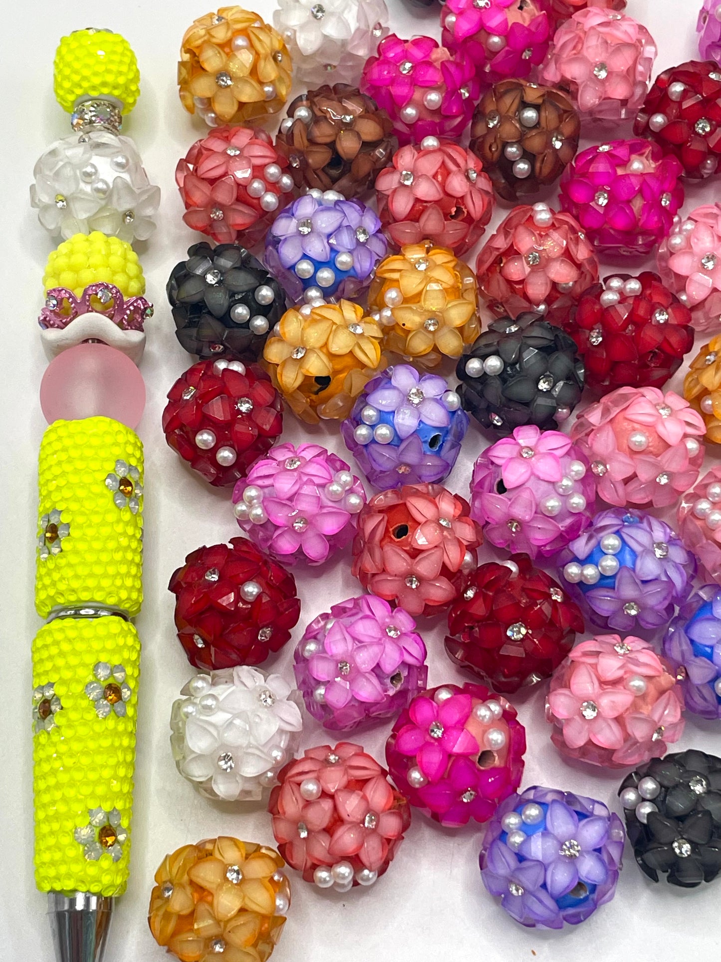 Flower beads Clay beads Clay flower beads Rhinestone 17mm Random Mix