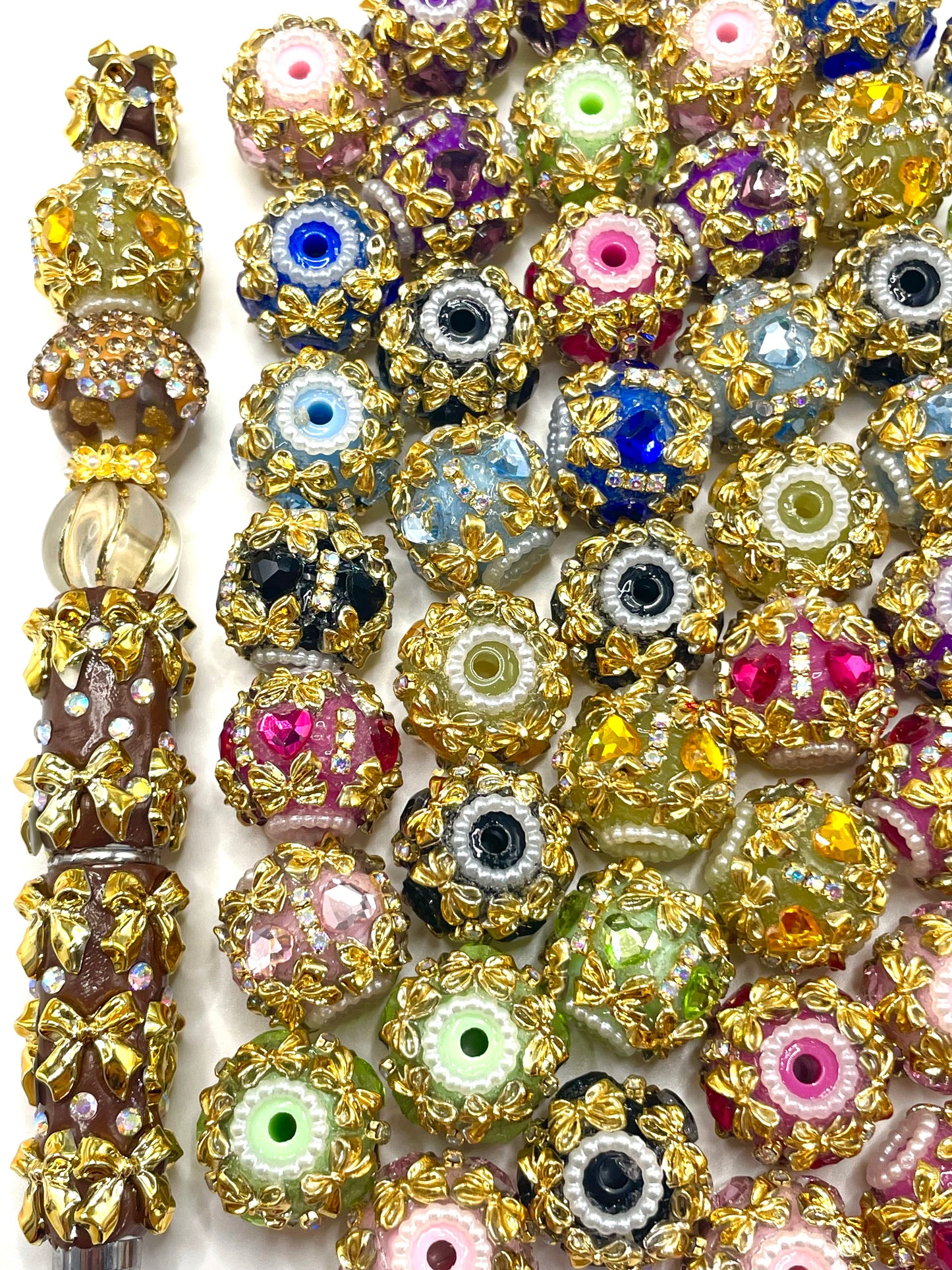 Fancy Beads Golden bow Golden Rhinestone Chain Colorful Glass Heart Clay beads 18mm Random Mix