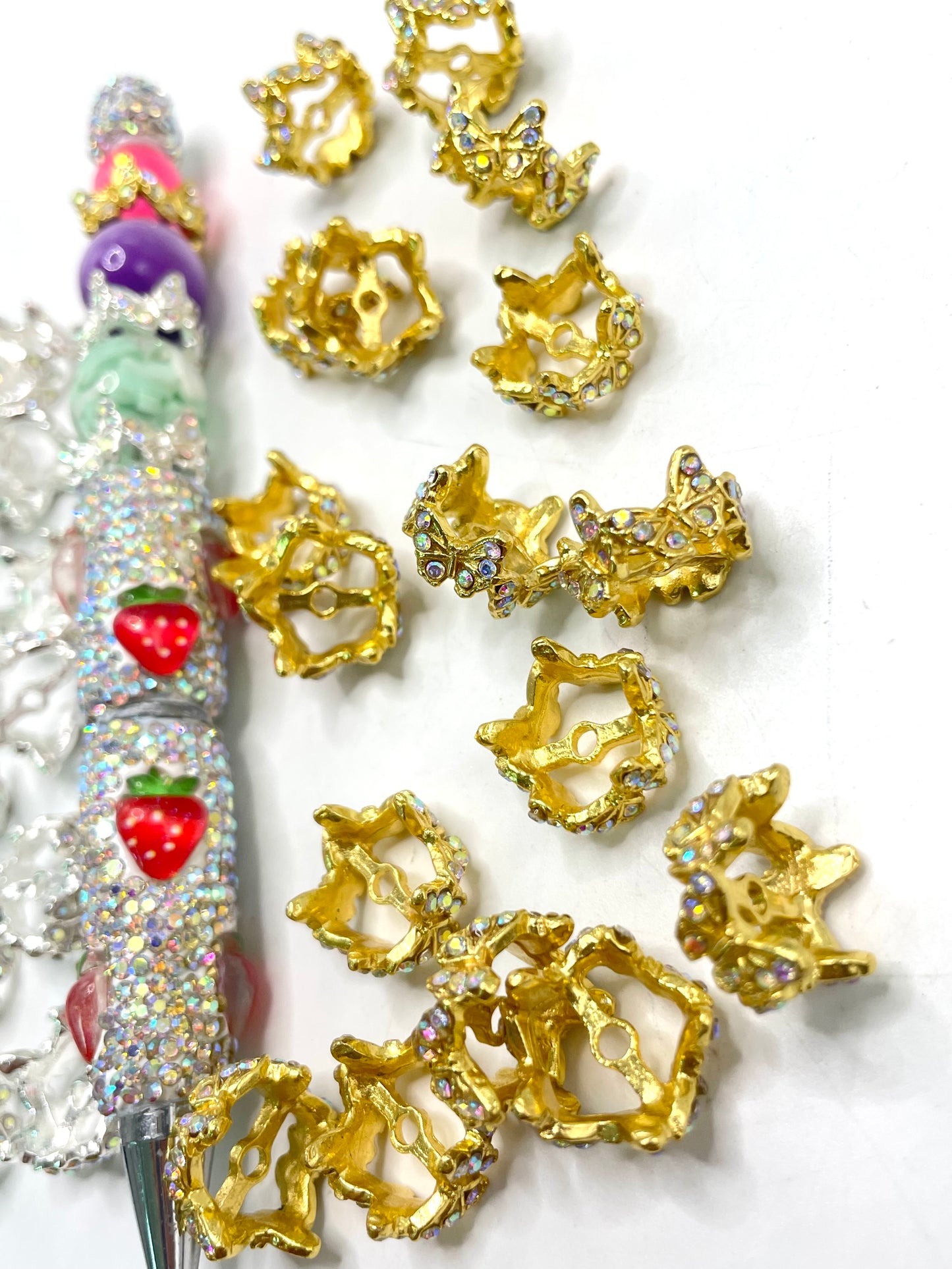 Bead spacing, with colorful brick and stone butterfly appearance Spacers