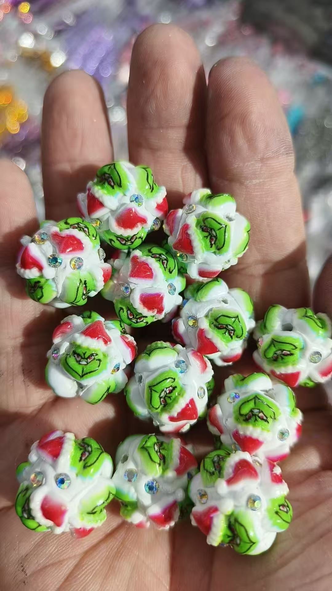 Christmas beads short cake girl grinch