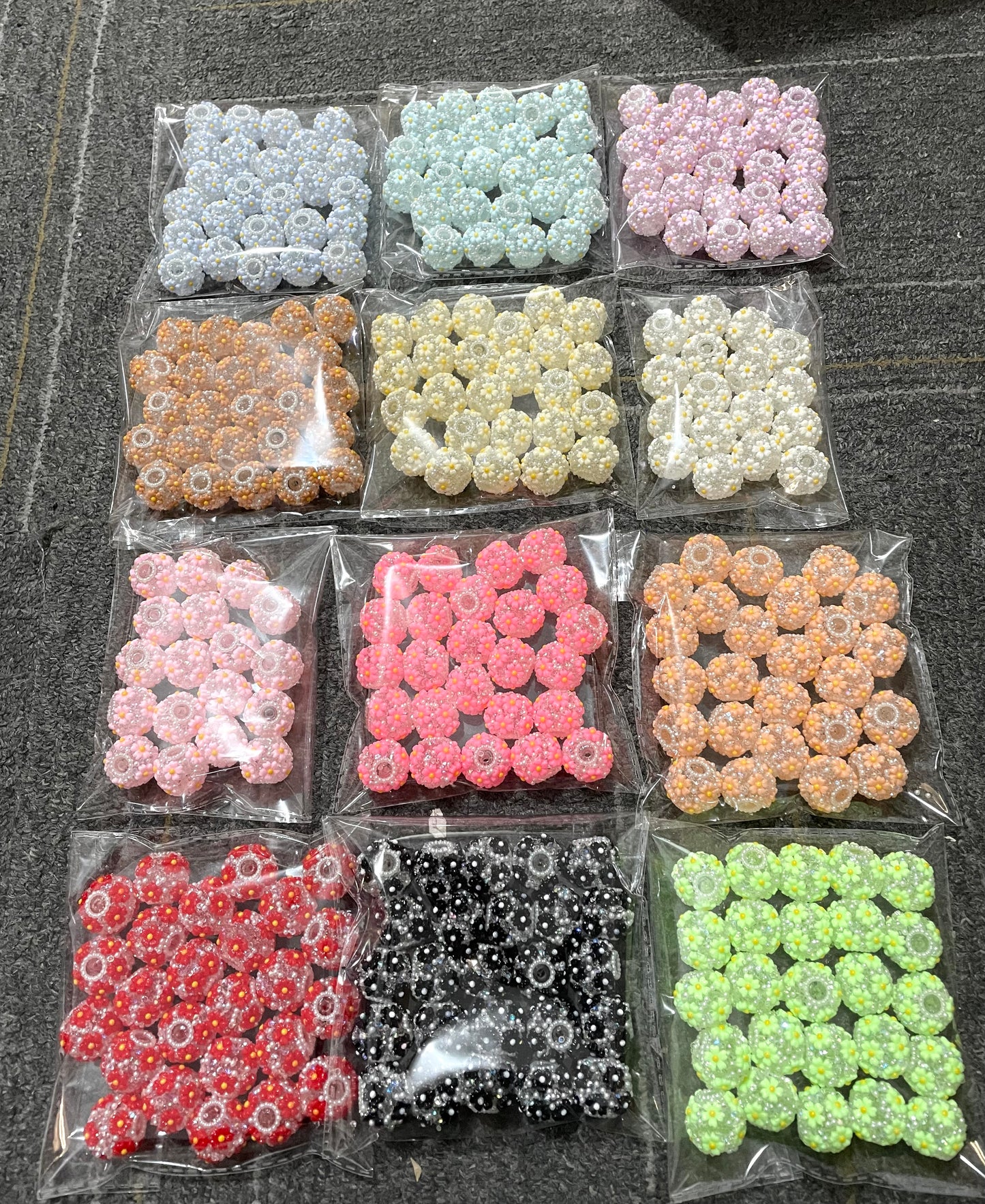 beaded beadable flower bead daisy flower with pearl transparent acrylic base bead ,colored ,random mix