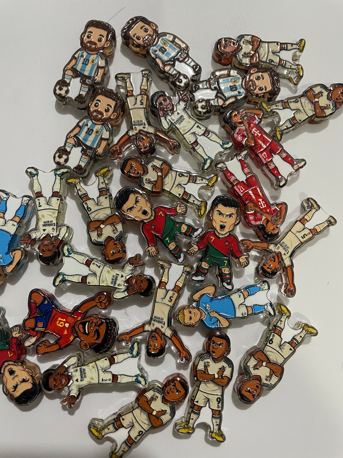 diy beaded beadable crylic  characters focal acrylic focal beads ,figures beads ,variety styles ,sporting beads american football beads（副本）