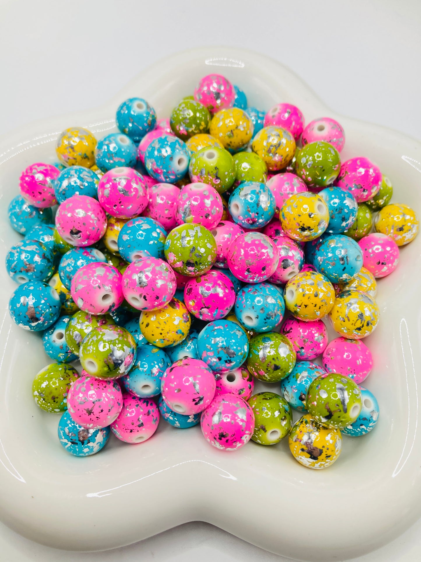 Acrylic beads Gold points and silver points Painted beads Colored gold and silver spotted beads 16mm—18mm Random Mix
