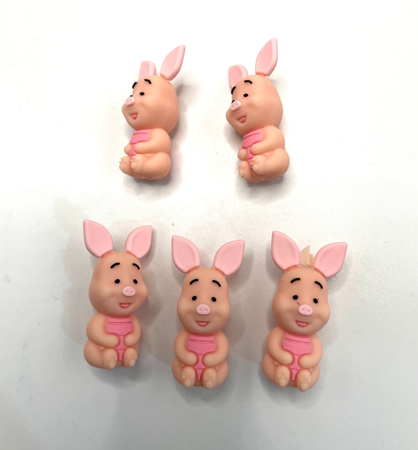 3D beaded beadable silicon beads focal with characters Winnie Pooh star bu capibala with vertical hole