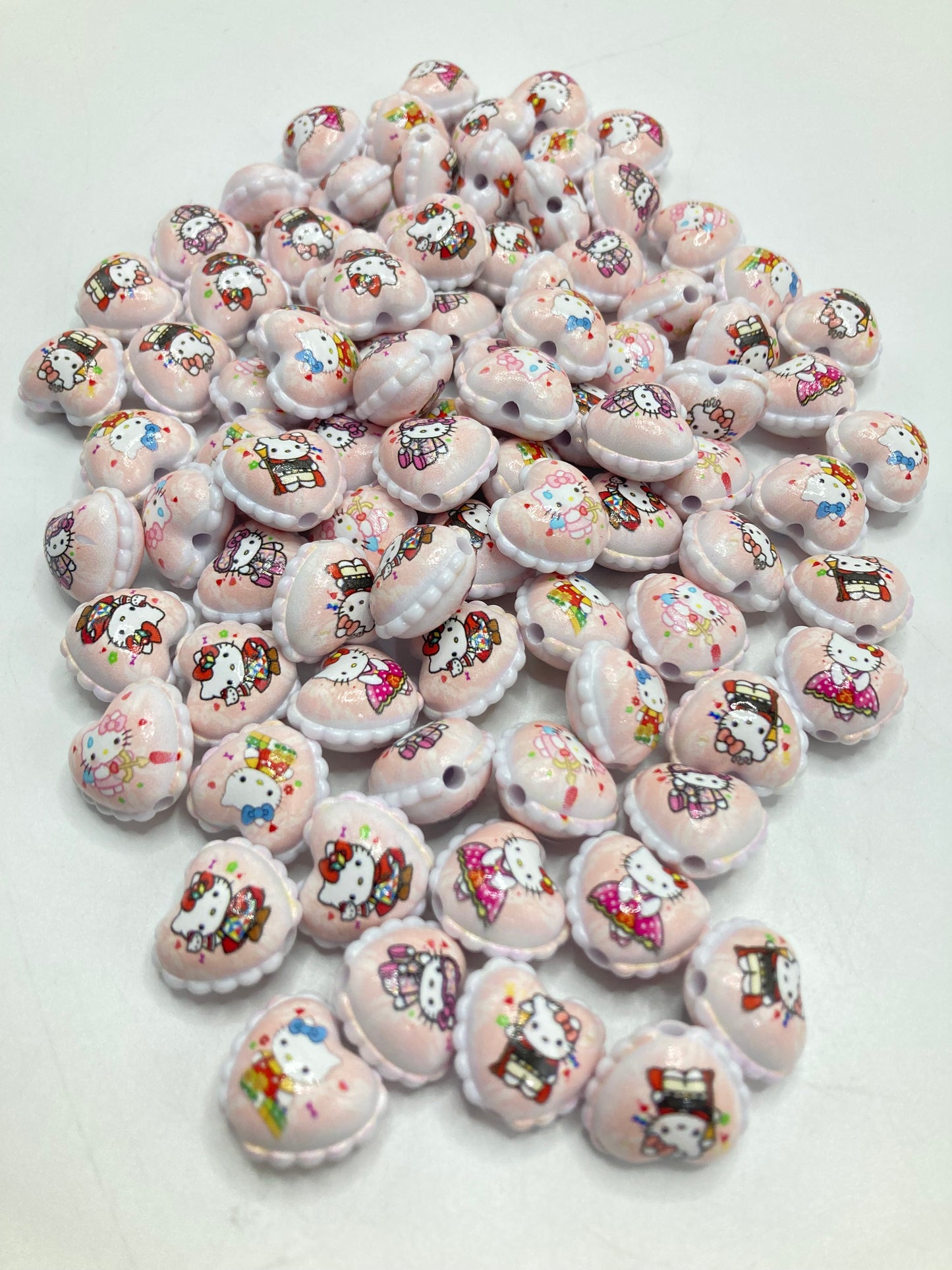 HK Love-shaped beads Heart beads Anime beads Pink beads