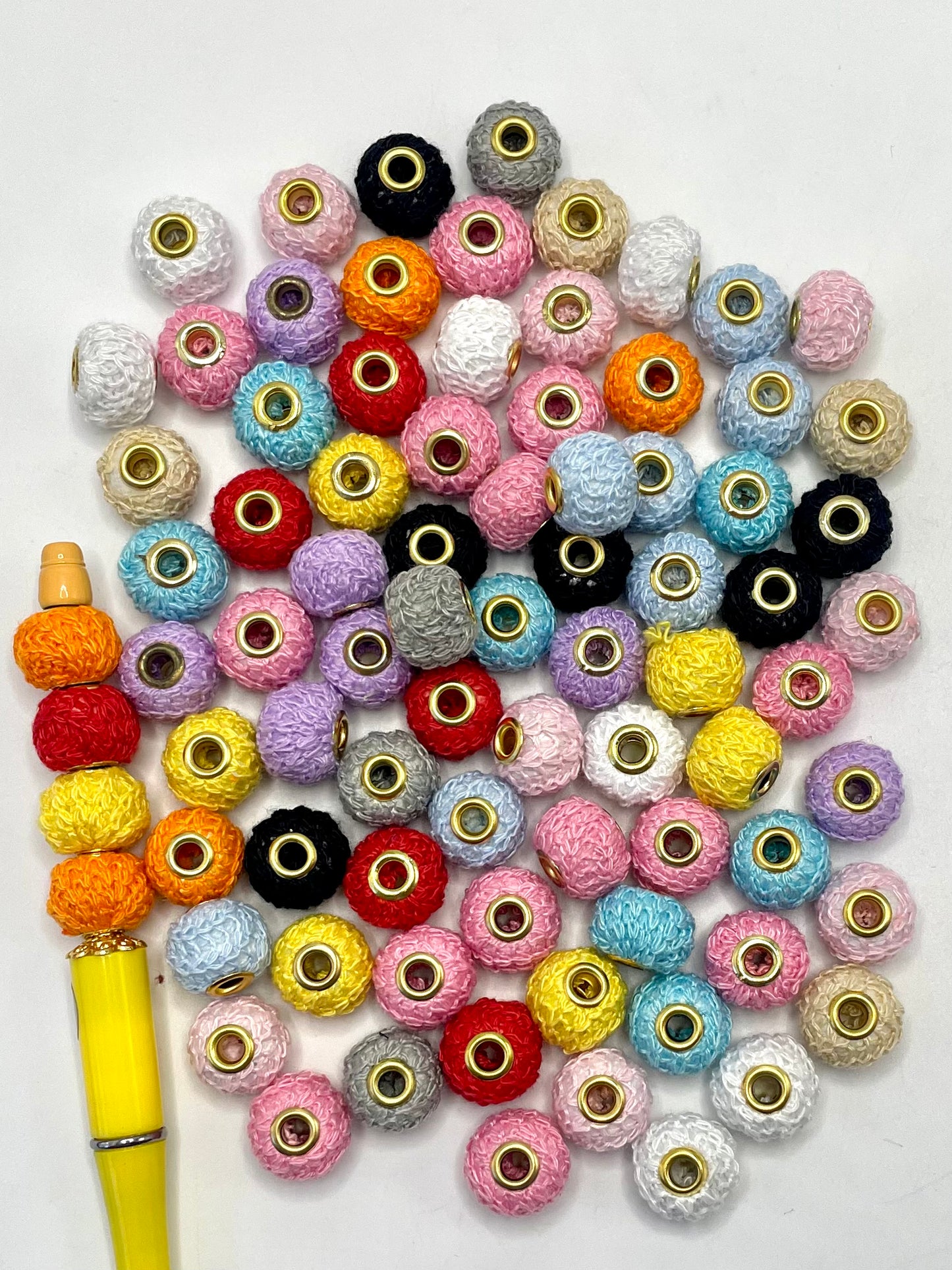 knit spacer Pom Pom Flutty Hard With Downy Beads and Random Mix,16mm