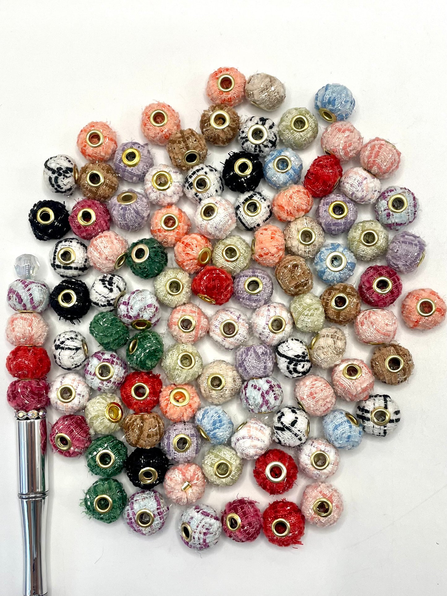 knit spacer Pom Pom Flutty Hard With Downy Beads and Random Mix,16mm