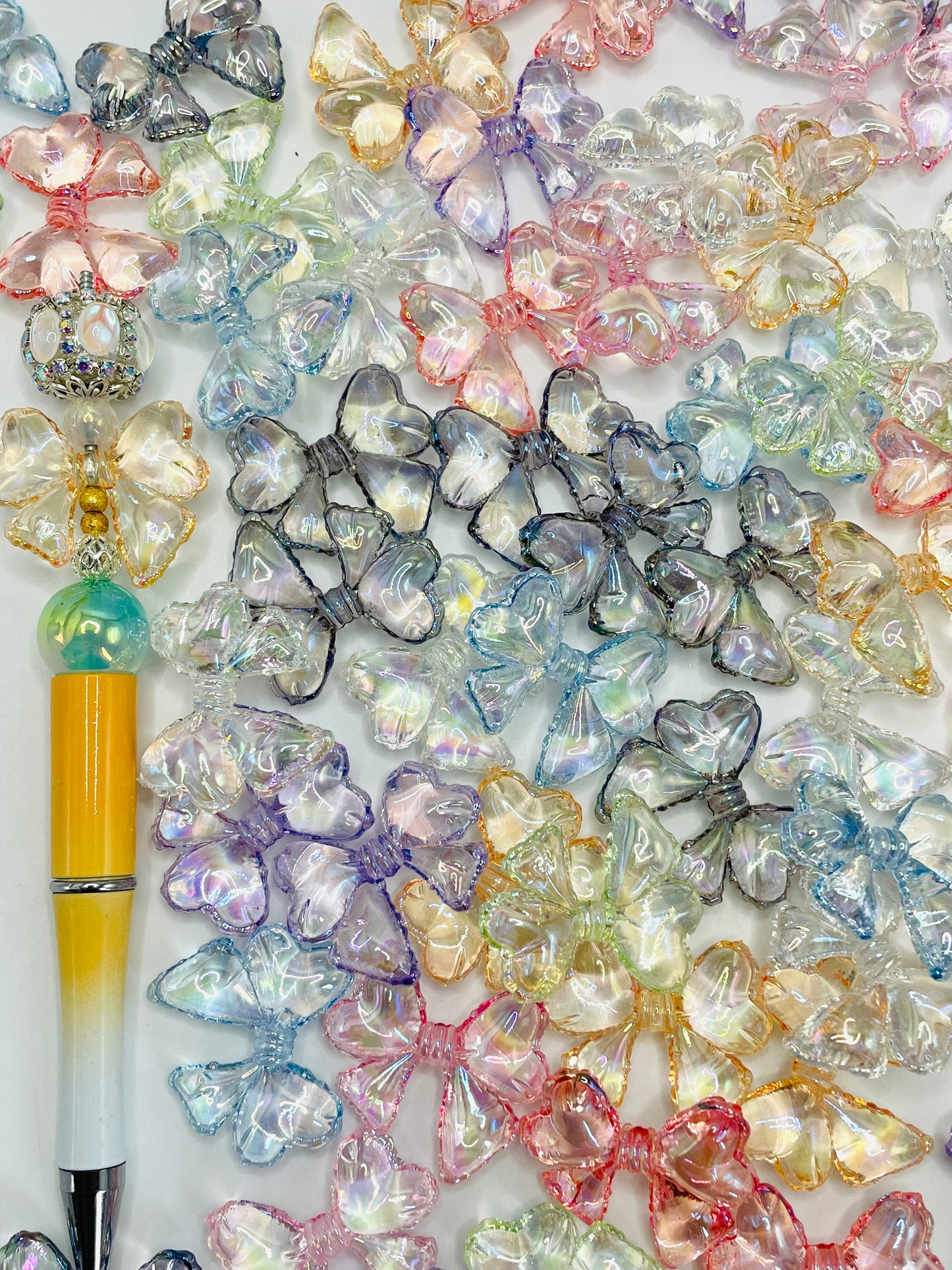 Acrylic bead Acrylic bow with sparkling beads Transparent bow colorful UV beading 33mm Randoom Mix